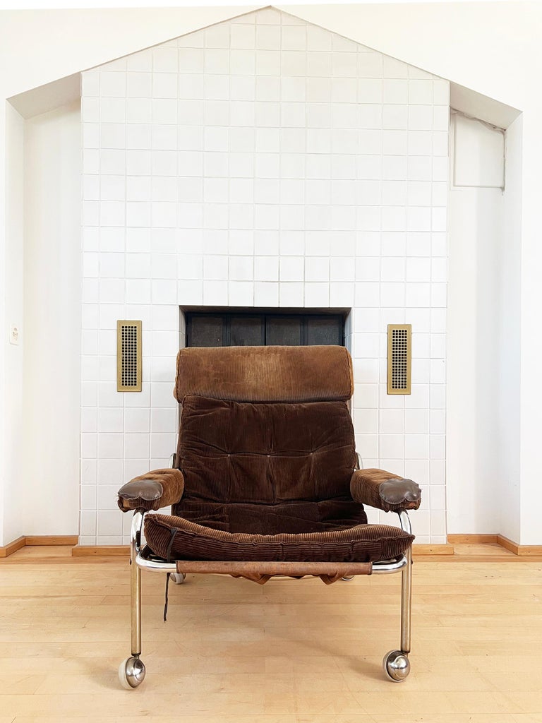 Bruni Cubo Corduroy Zitkubus in zwart, 40 x 40 x 40 cm, corduroy