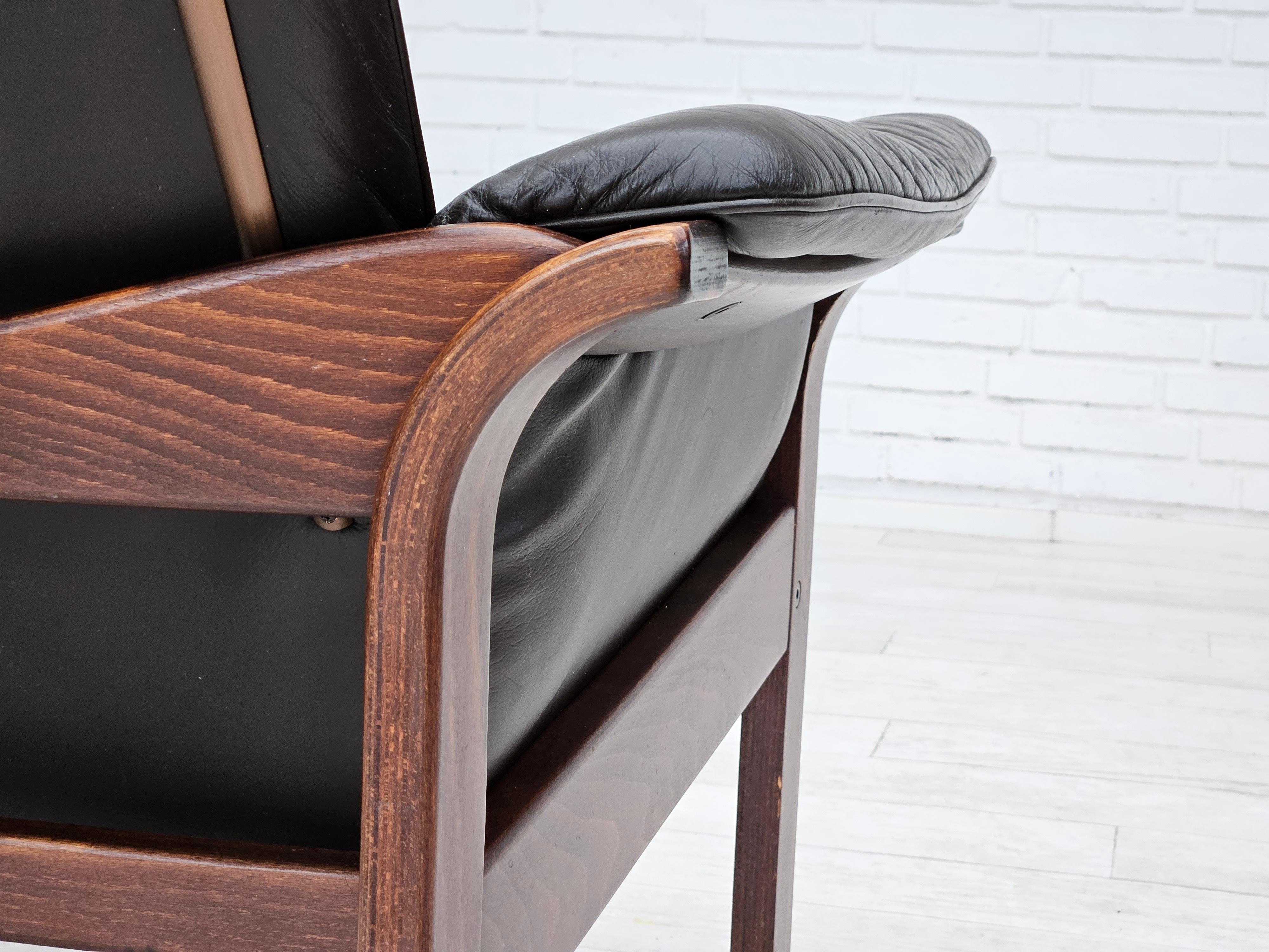 1970s, Swedish design by Göte Möbler adjustable lounge chair, brown leather. For Sale 2