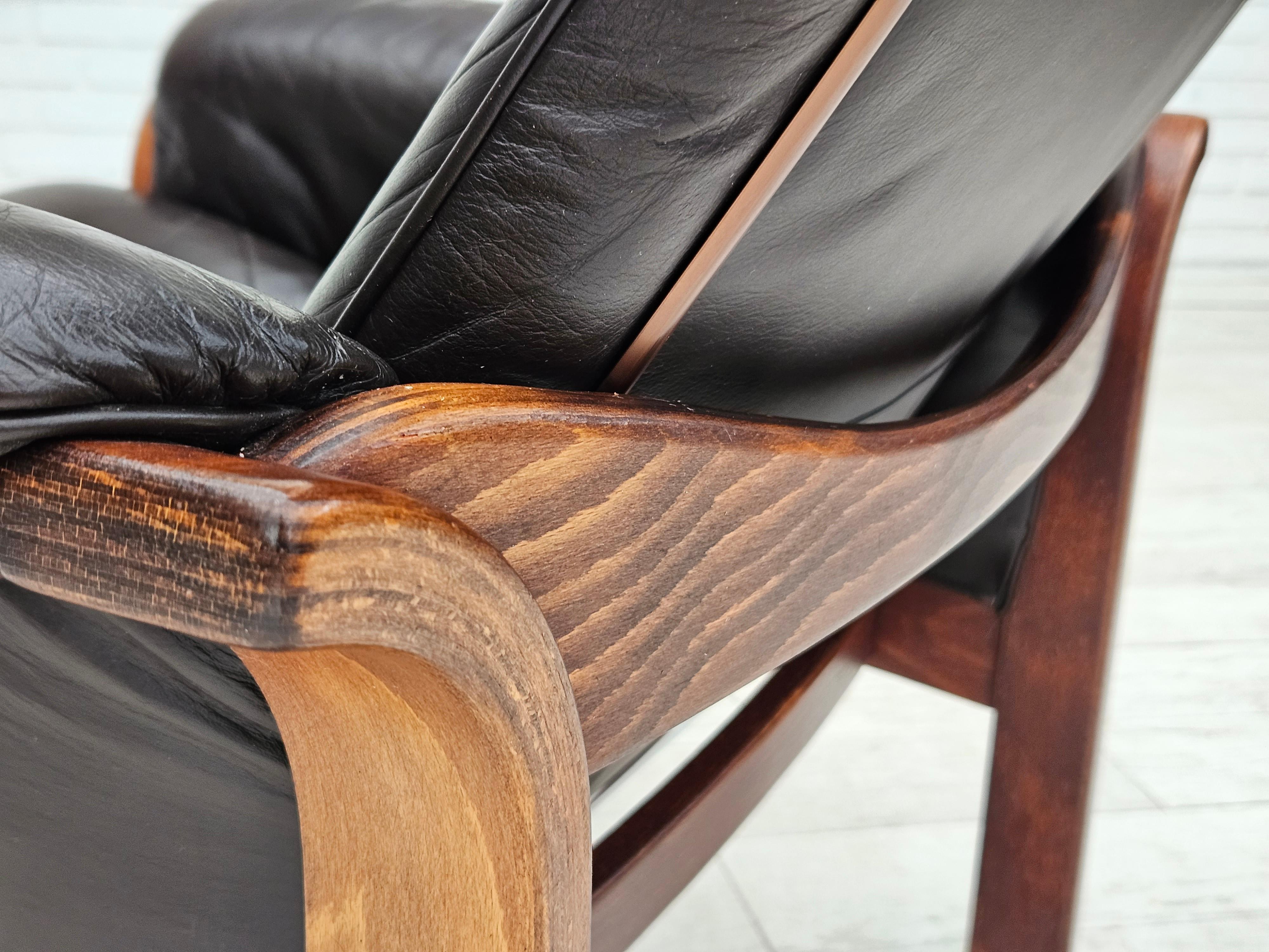 Années 1970, design suédois de Göte Möbler, chaise de salon réglable, cuir marron. en vente 4