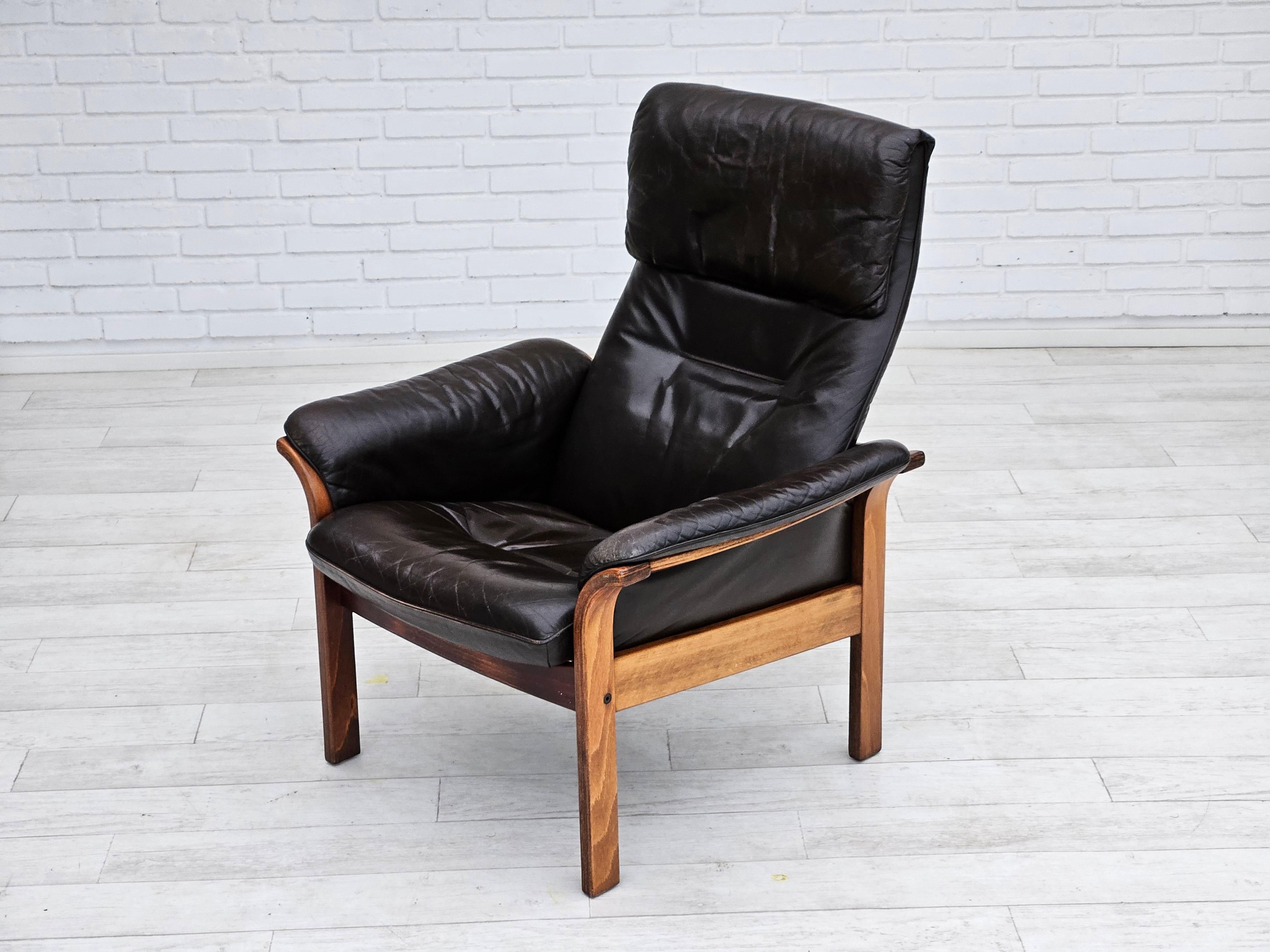 Années 1970, design suédois de Göte Möbler, chaise de salon réglable, cuir marron. en vente 5