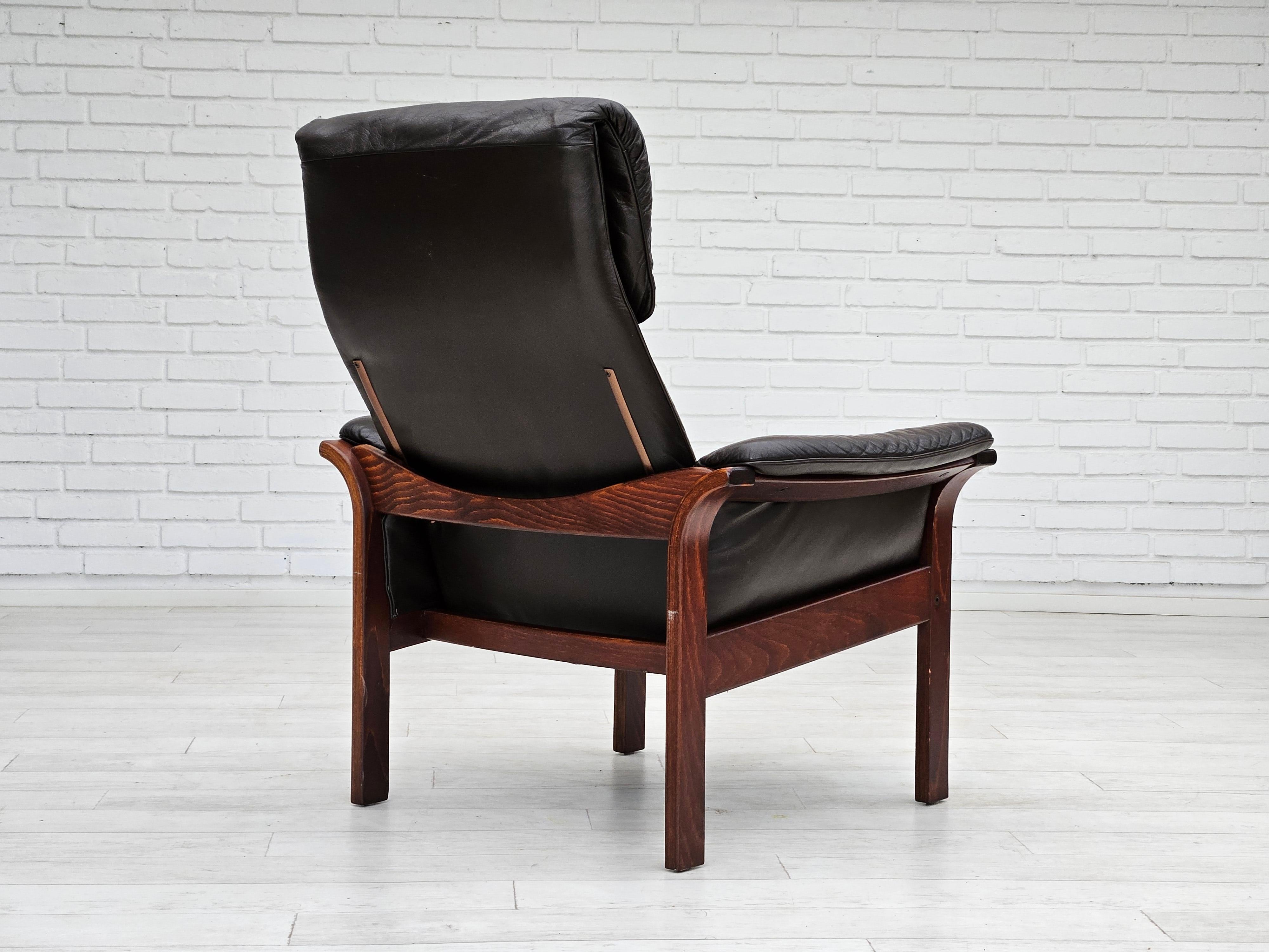 Années 1970, design suédois de Göte Möbler, chaise de salon réglable, cuir marron. en vente 1