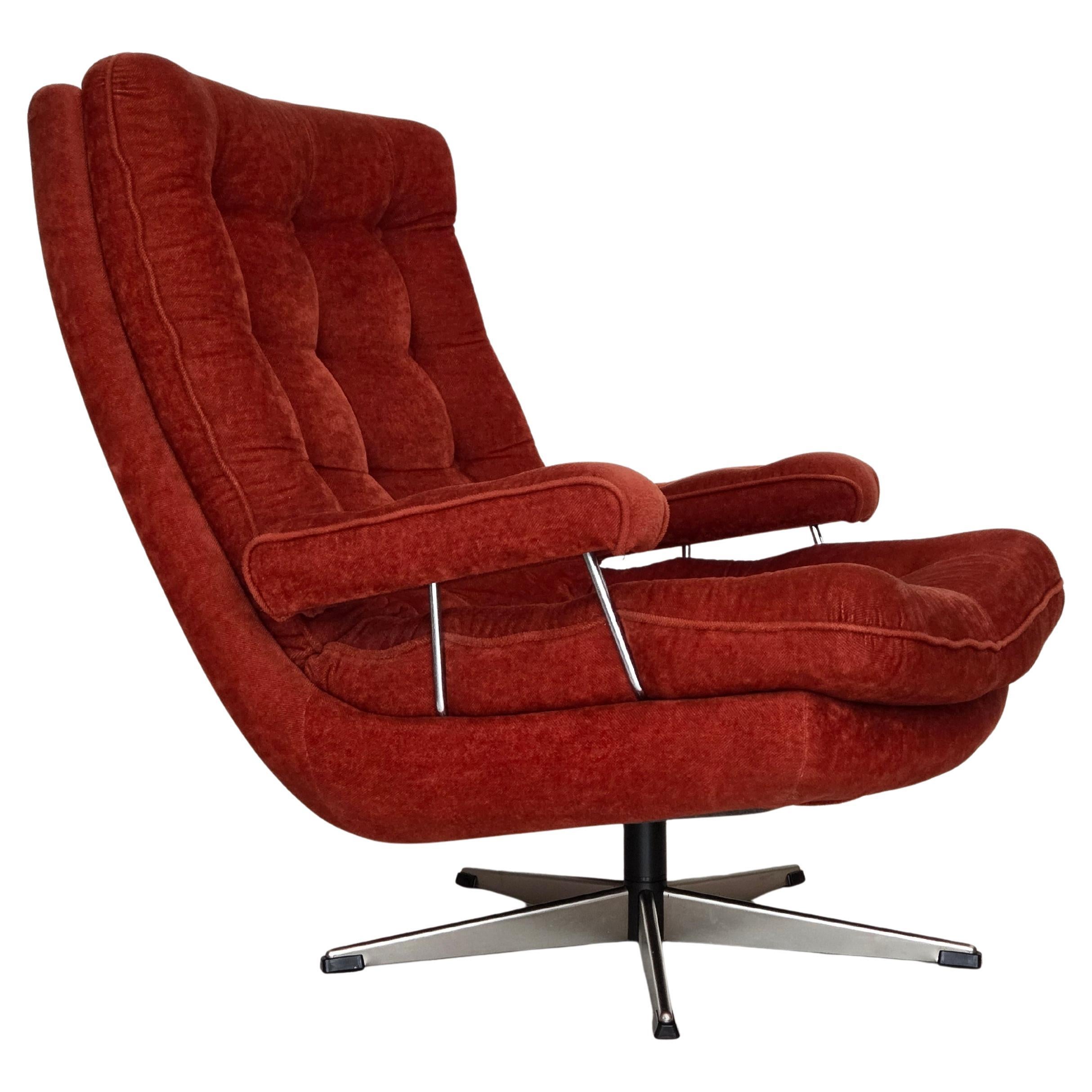 Années 1970, Design/One suédois par Ulferts Möbler, fauteuil pivotant, meuble en velours.