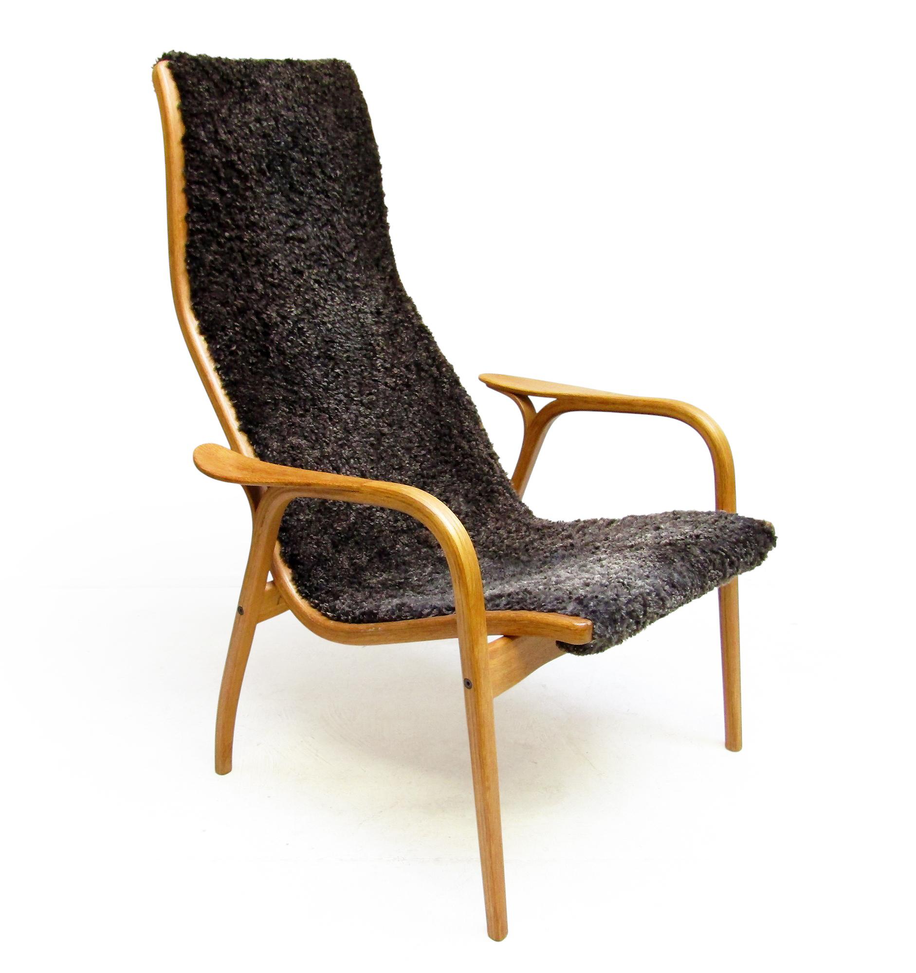 1970s Swedish Lamino Chair & Ottoman in Sheepskin by Yngve Ekstrom for Swedese For Sale 6