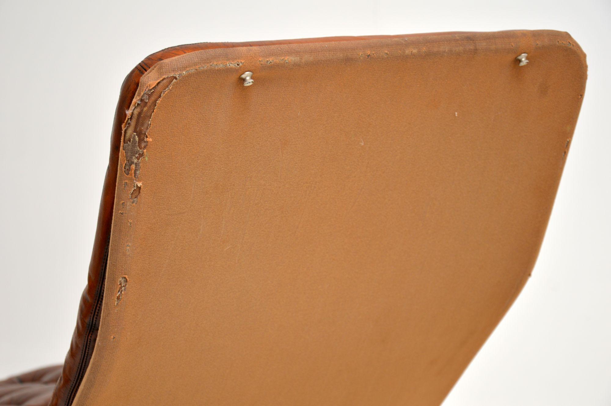 1970s Swedish Leather Chaise by Sam Larsson for DUX 2