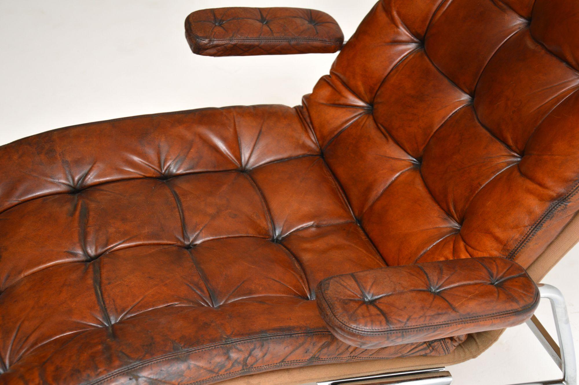 1970s Swedish Leather Chaise by Sam Larsson for DUX In Good Condition In London, GB