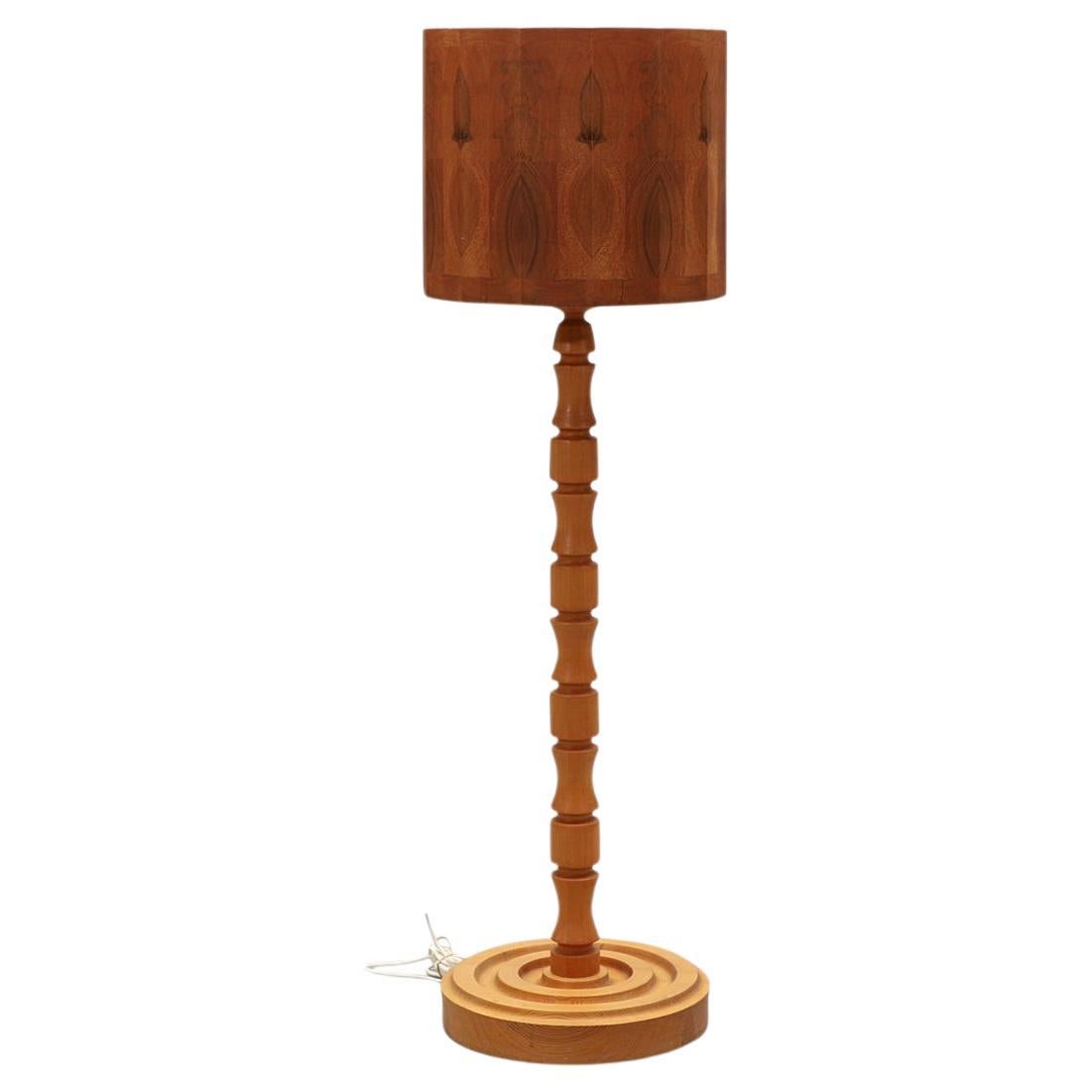 1970s Swedish Modern Floor Lamp in Figurative Pine For Sale