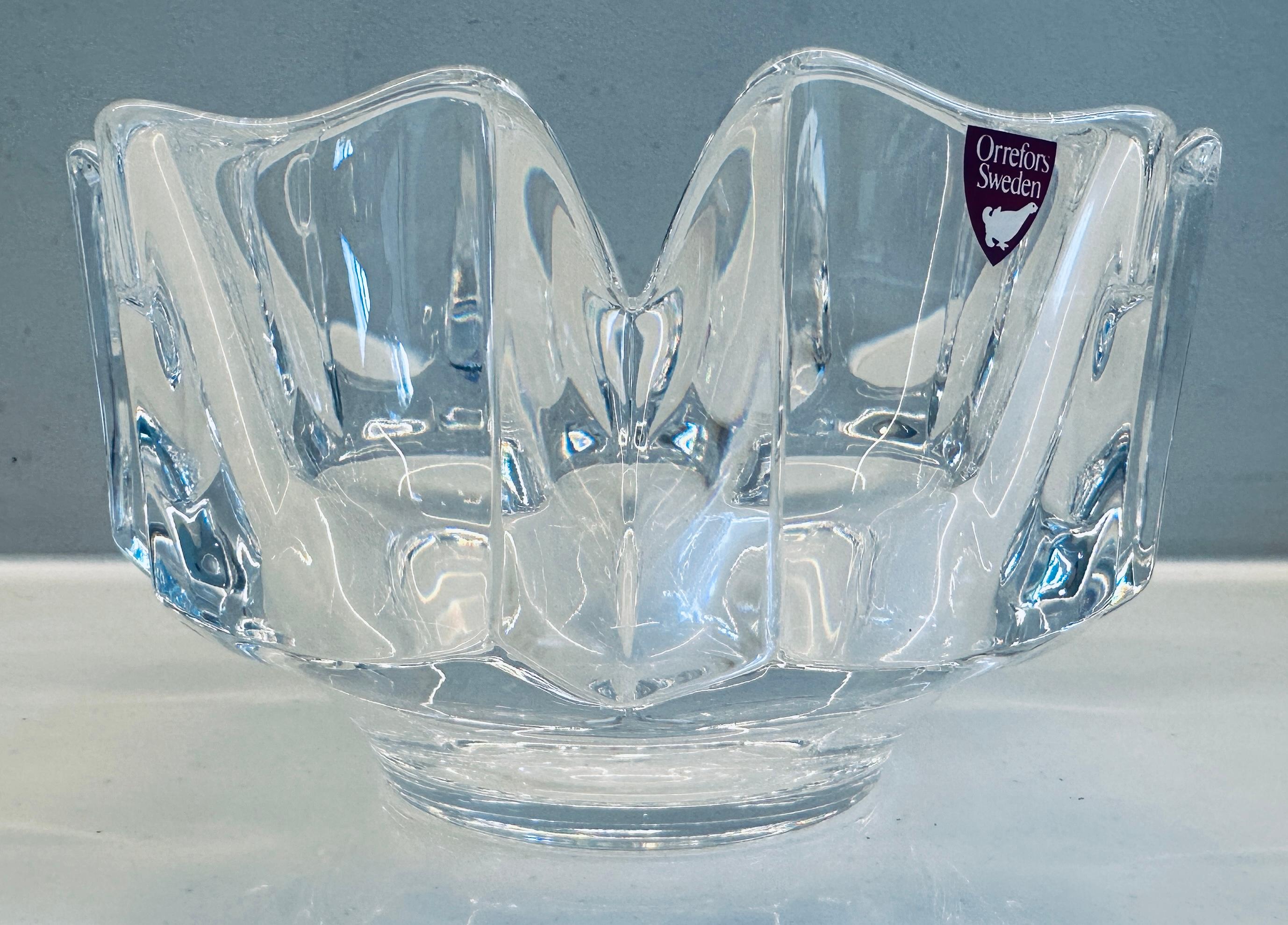 1970 Swedish Orrefors Crystal Glass Corona Bowl by Lars Hellsten No 4884-121 en vente 7