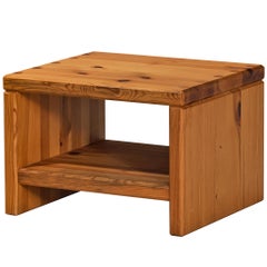 Table d'appoint suédoise des années 1970 en pin massif