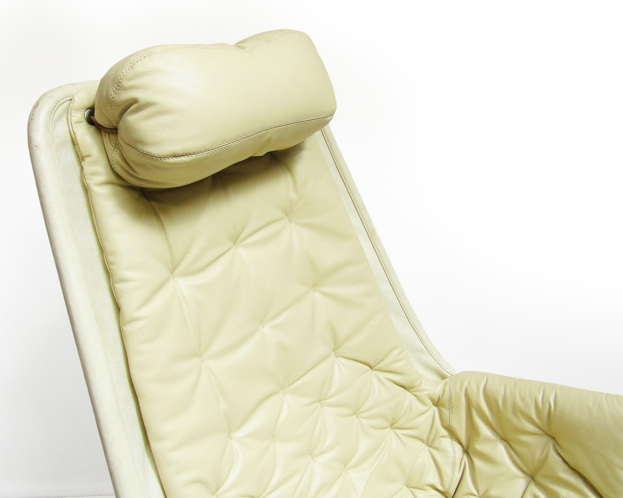 1970s Swedish Space Age Jetson Chair In Beige Leather By Bruno Mathsson For Dux For Sale 6