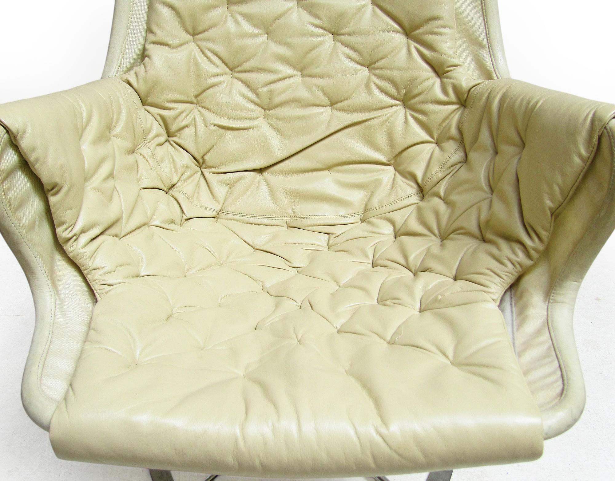 1970s Swedish Space Age Jetson Chair In Beige Leather By Bruno Mathsson For Dux For Sale 4