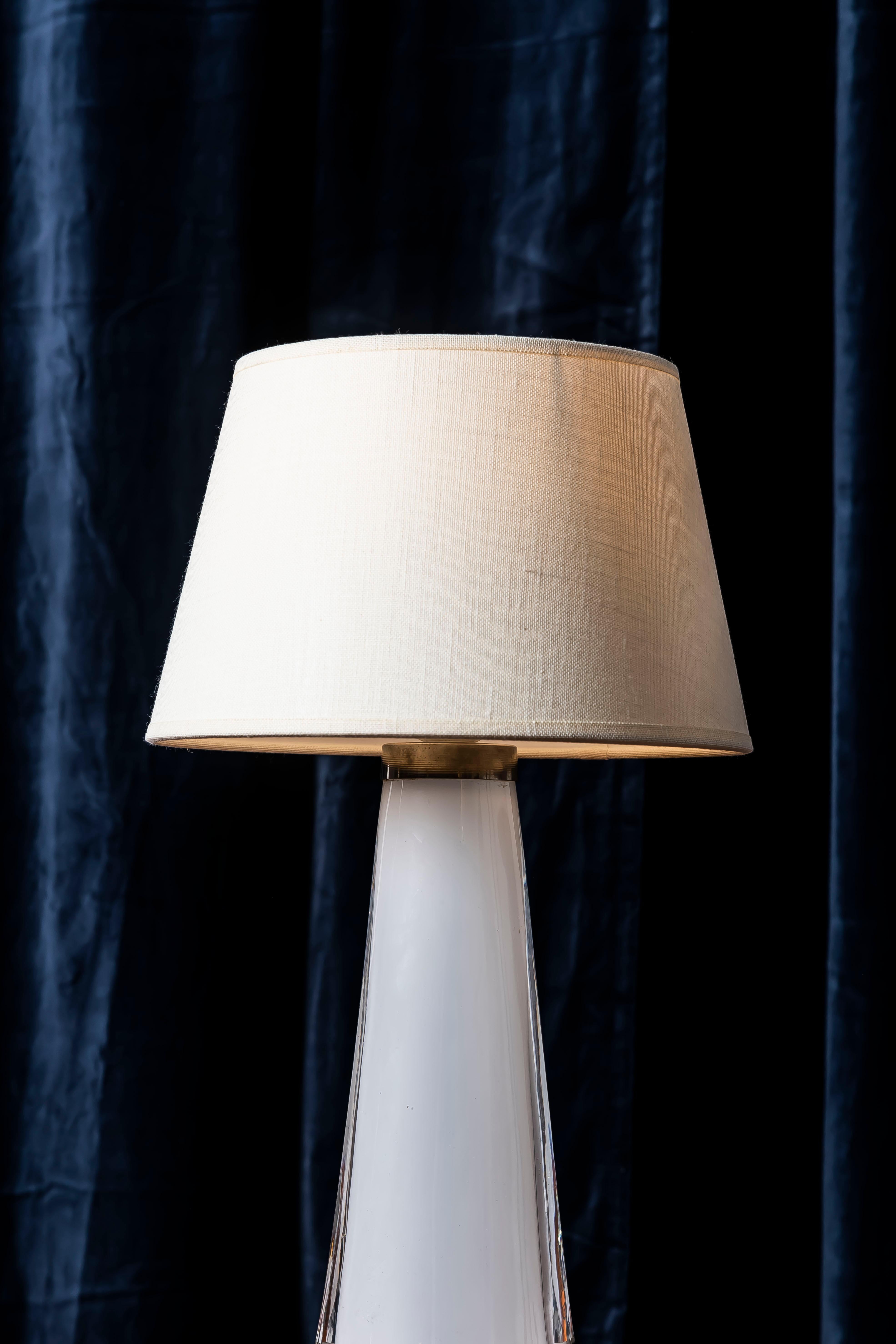 20th Century 1970s Swedish Table Lamp in white Glass by Orrefors, Signed For Sale