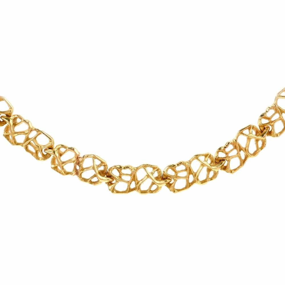 1970s Gubelin 18 Karat Matted Nugget Yellow Gold Necklace In Excellent Condition In Miami, FL