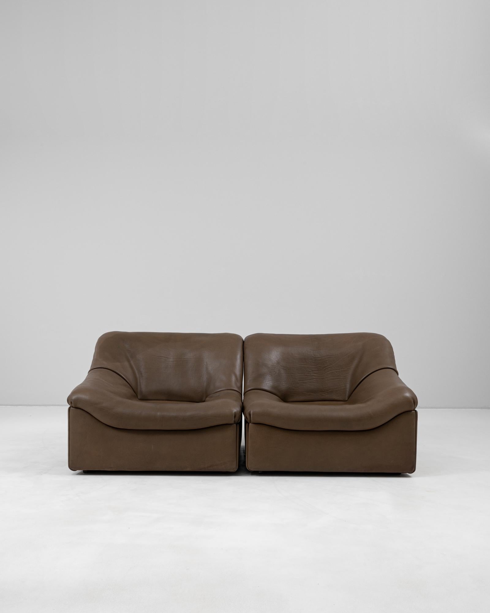 Svizzero 1970s Swiss De Sede DS. 46 Pair Of Leather Armchairs in vendita