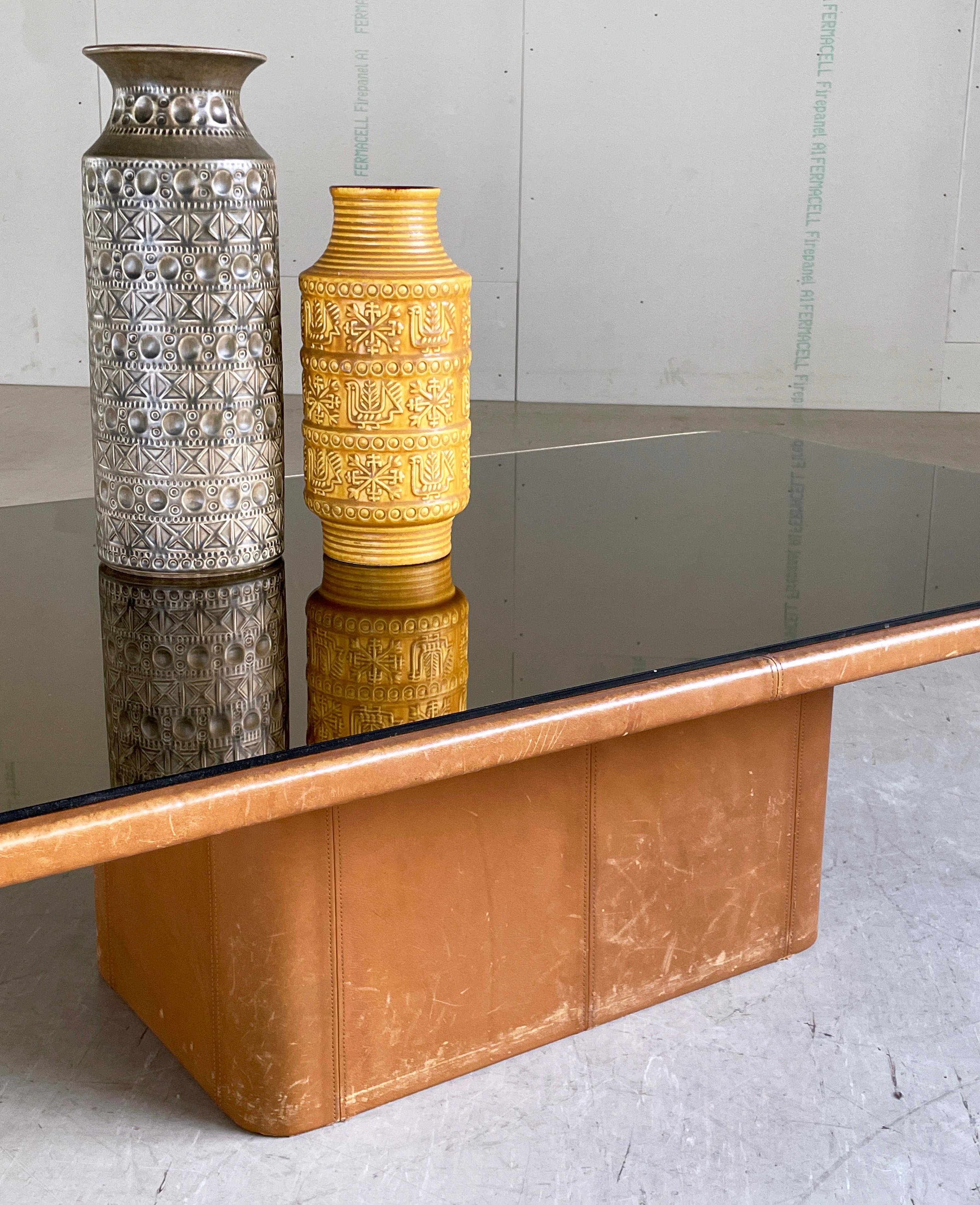 1970's Swiss DeSede DS-66 Floating Leather & Mirrored Glass Lounge Table For Sale 5