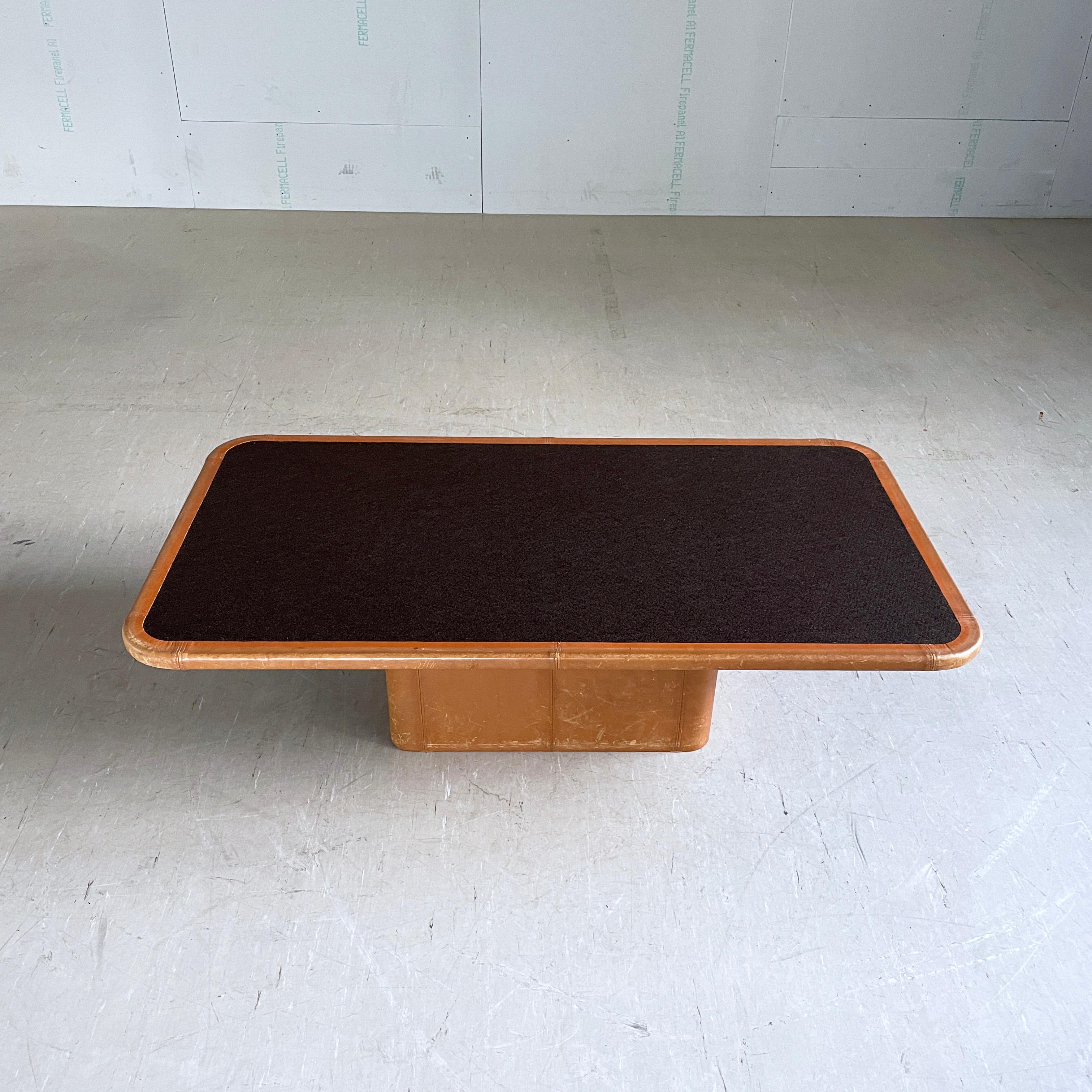 1970's Swiss DeSede DS-66 Floating Leather & Mirrored Glass Lounge Table For Sale 7