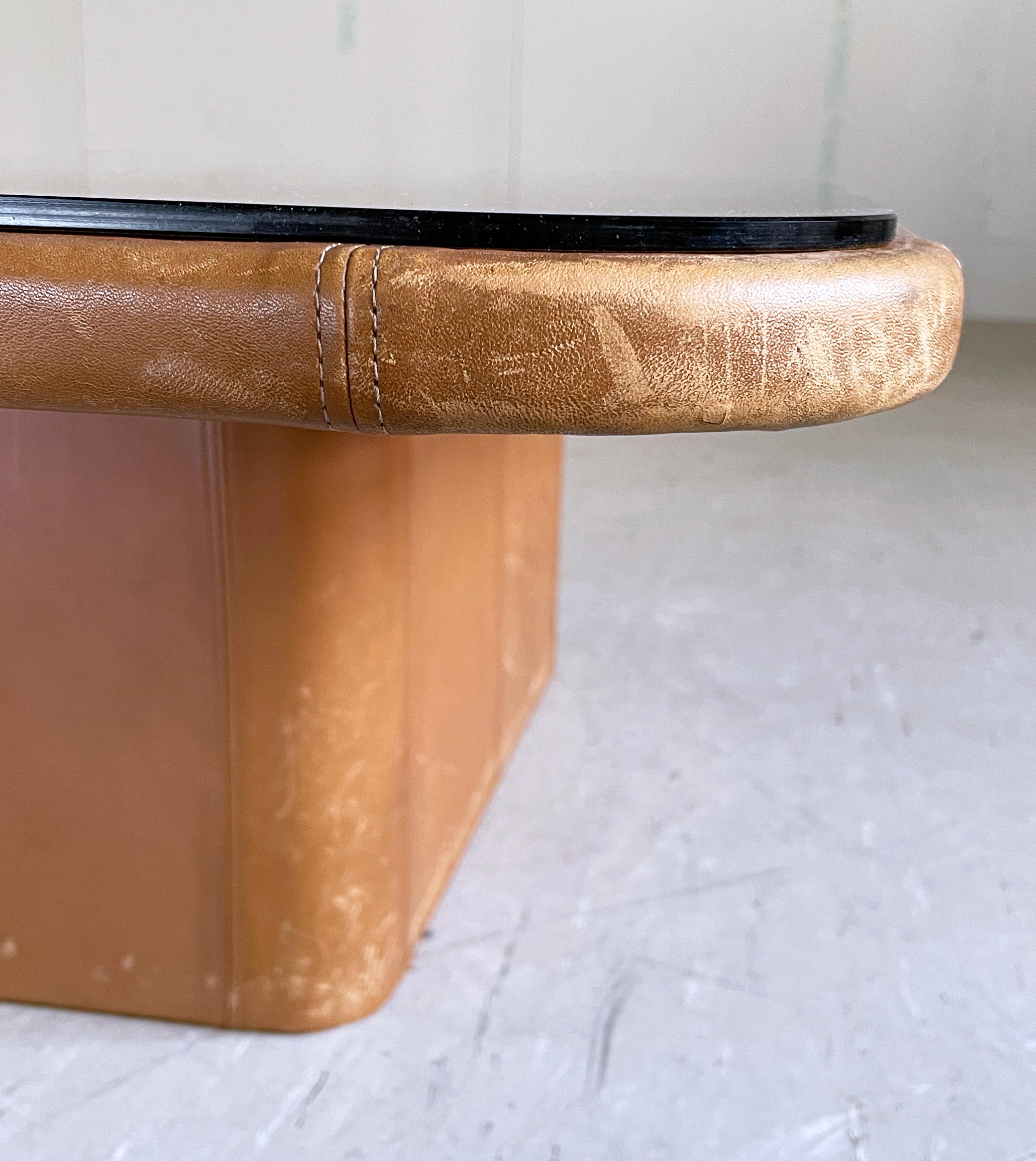 1970's Swiss DeSede DS-66 Floating Leather & Mirrored Glass Lounge Table For Sale 10