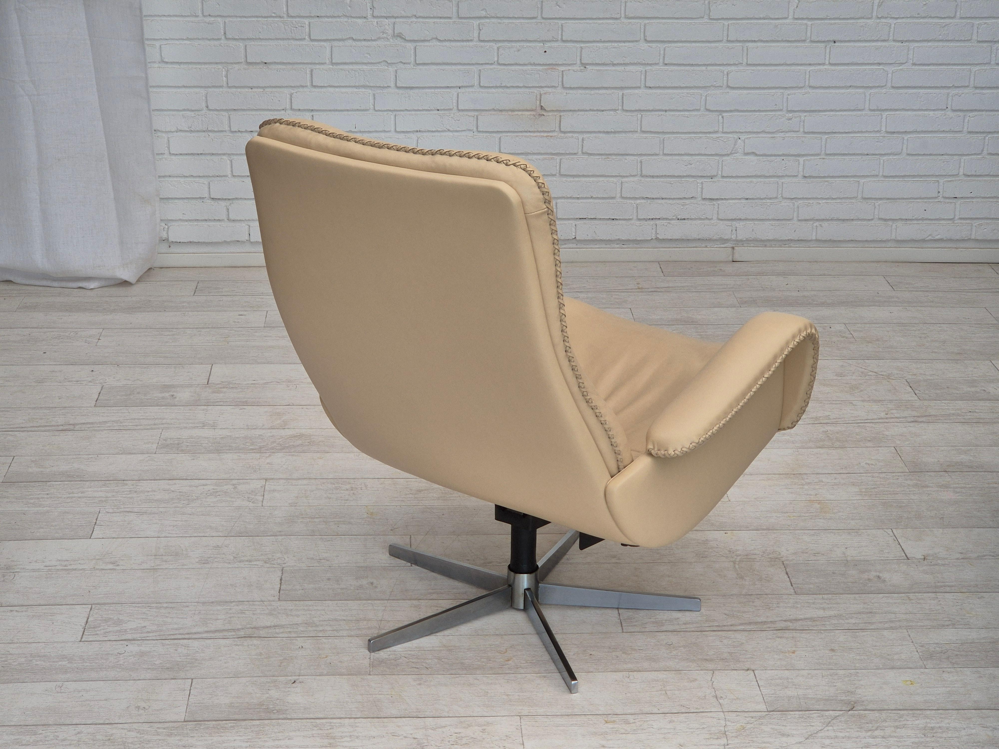 1970s, Swiss design by de Sede, swivel chair model S231 James Bond, original. 5