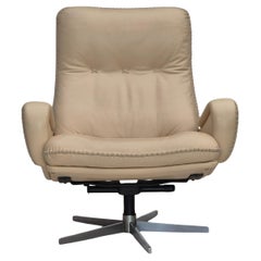 1970s, Swiss design by de Sede, swivel chair model S231 James Bond, original.