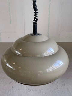 1970er Jahre Schweizer REGENT Acryl-Hängeleuchte