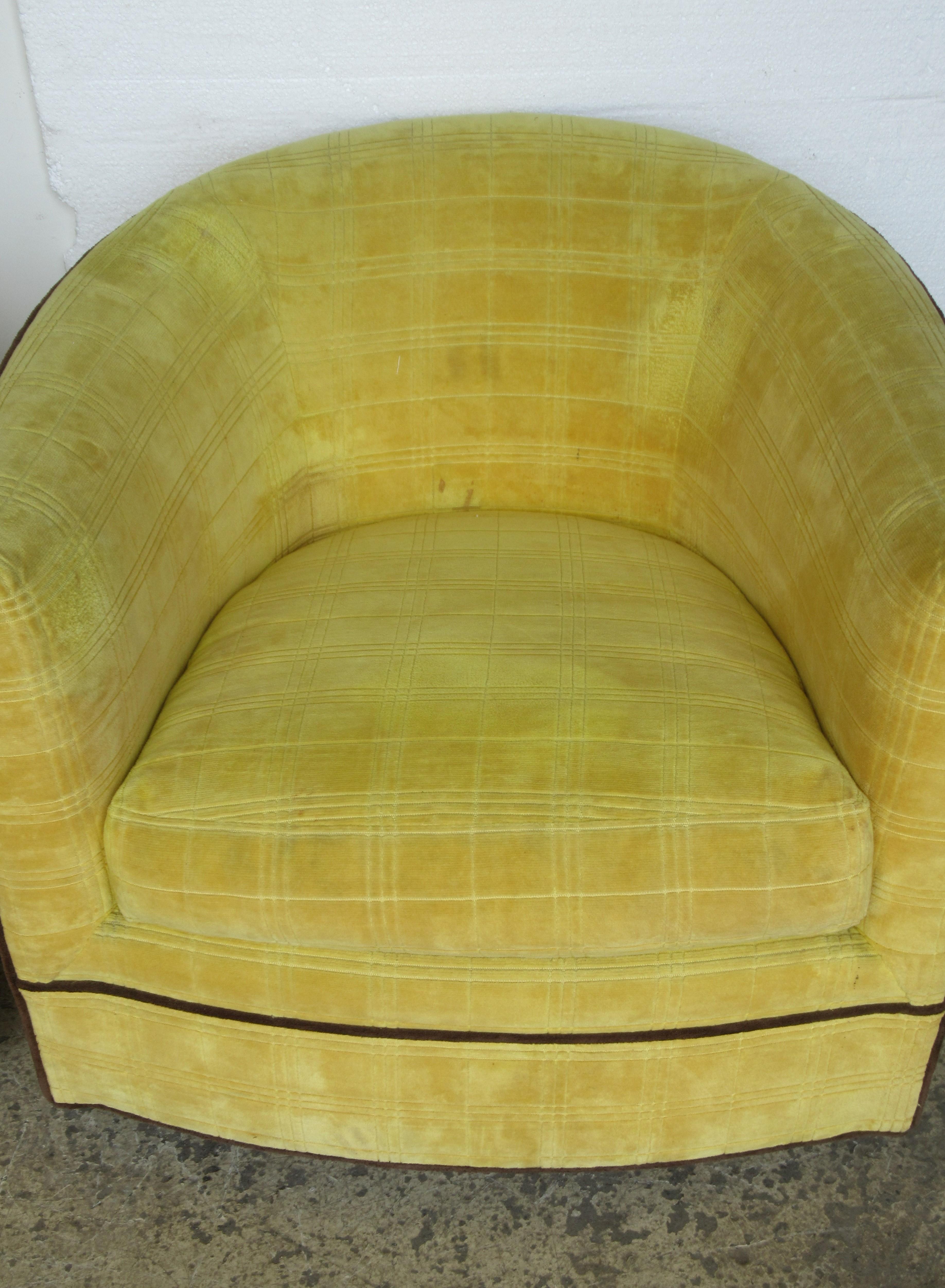 1970s Swivel Barrel Chairs in the style of Milo Baughman 7