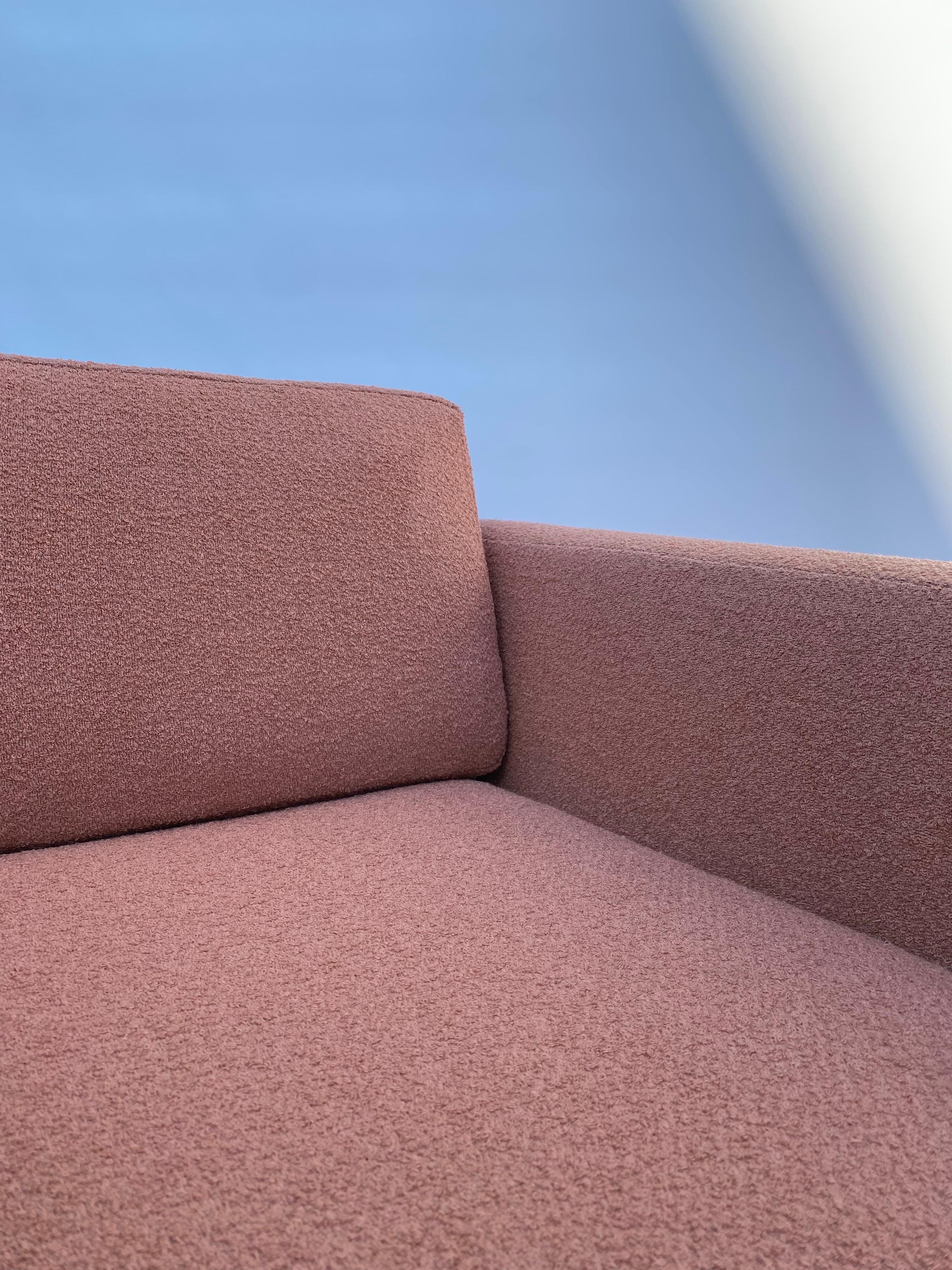1970er Jahre Drehbarer Würfelsessel Chrom Pfirsich Boucle Vintage Midcentury Postmodern im Angebot 8