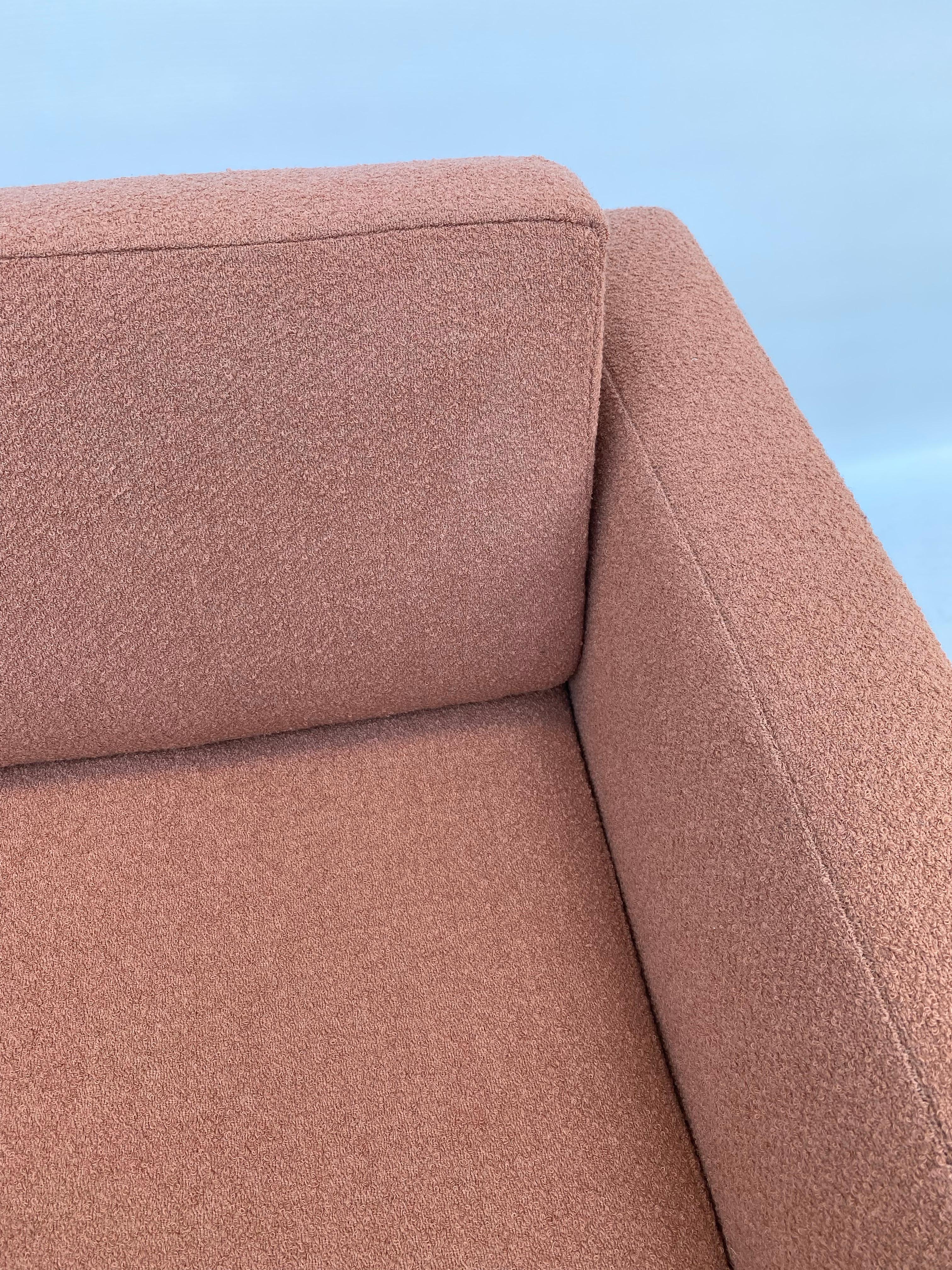 1970er Jahre Drehbarer Würfelsessel Chrom Pfirsich Boucle Vintage Midcentury Postmodern im Angebot 13