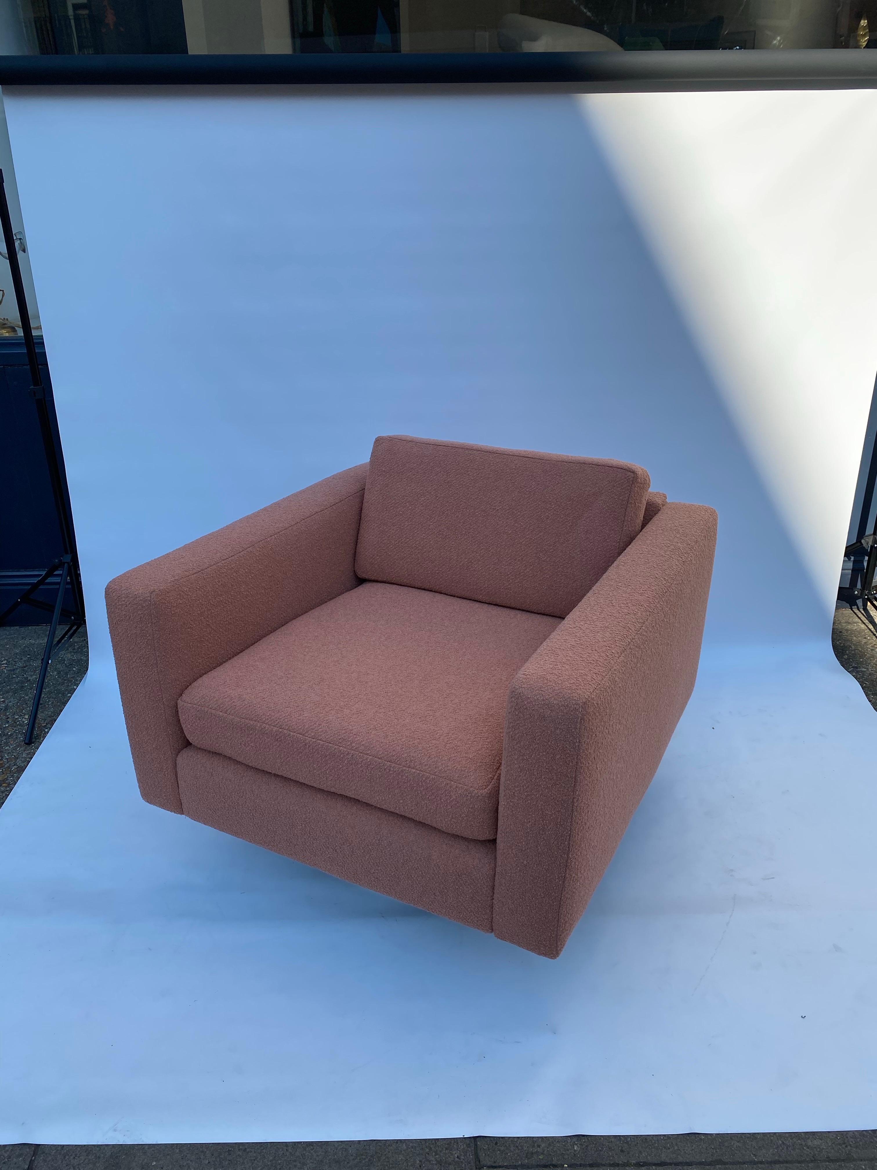 1970er Jahre Drehbarer Würfelsessel Chrom Pfirsich Boucle Vintage Midcentury Postmodern im Angebot 2