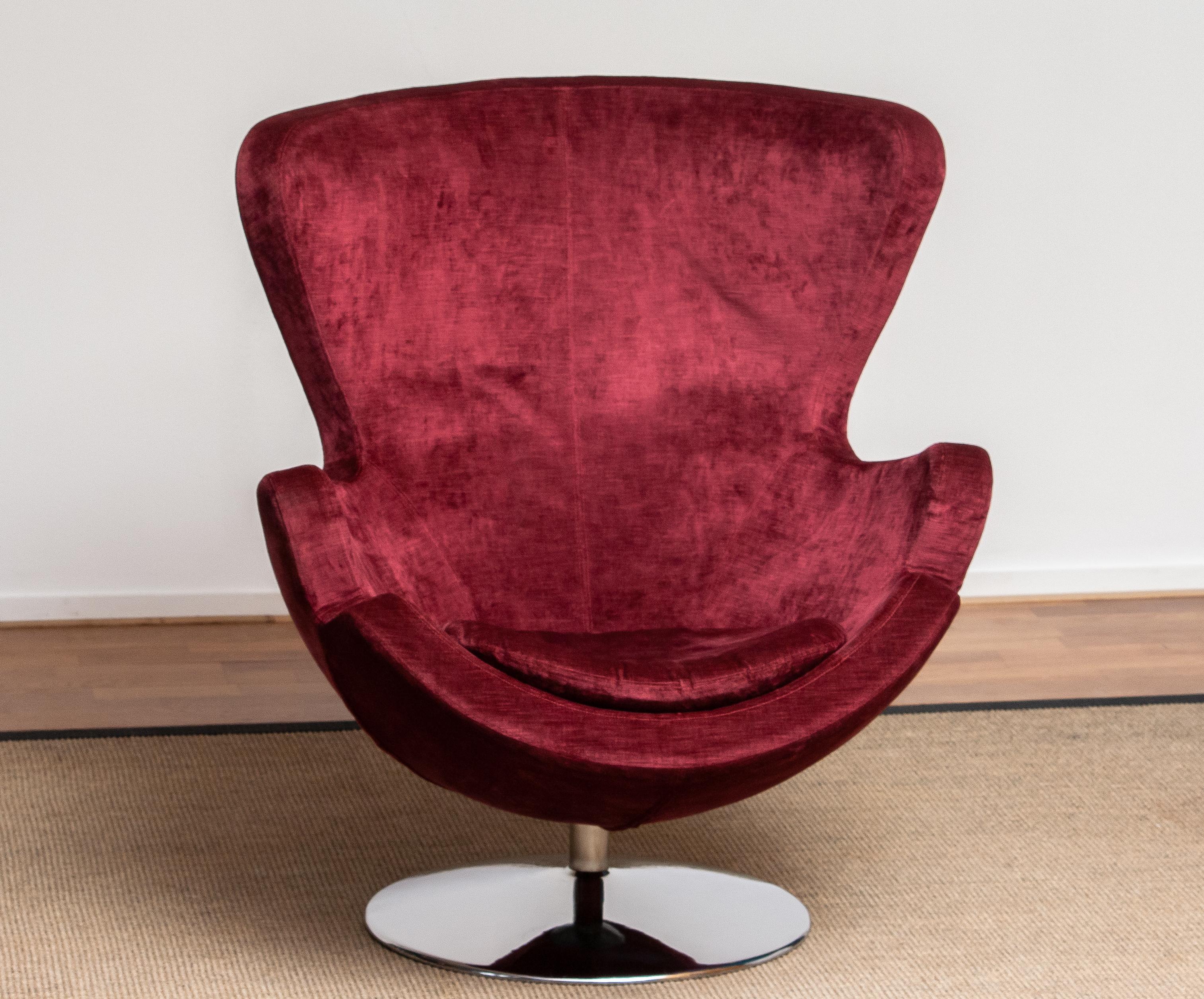 1970s, Swivel Lounge Egg Chair on Chrome Stand Colored in Bordeaux Red Baby Roy 4