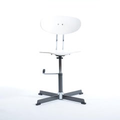 1970s Swivel Office Chair by Kovona in Wood and Chrome