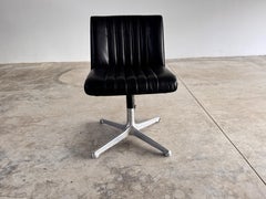 Sedia da ufficio girevole degli anni '70 di Osvaldo Borsani per Tecno