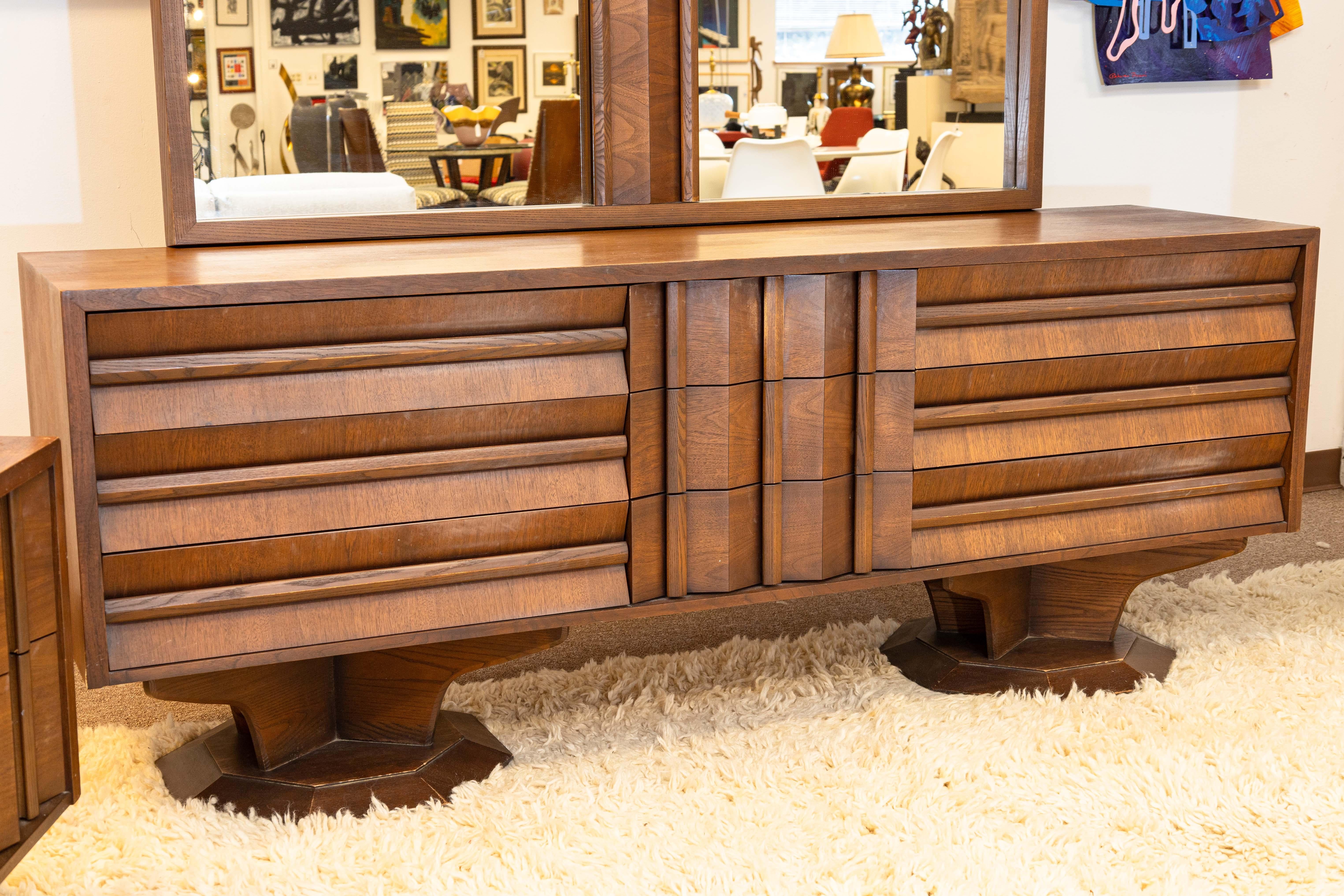 1970s Tabago Furniture Co Brutalist Walnut Wood 6 Piece Queen Bedroom Set 3
