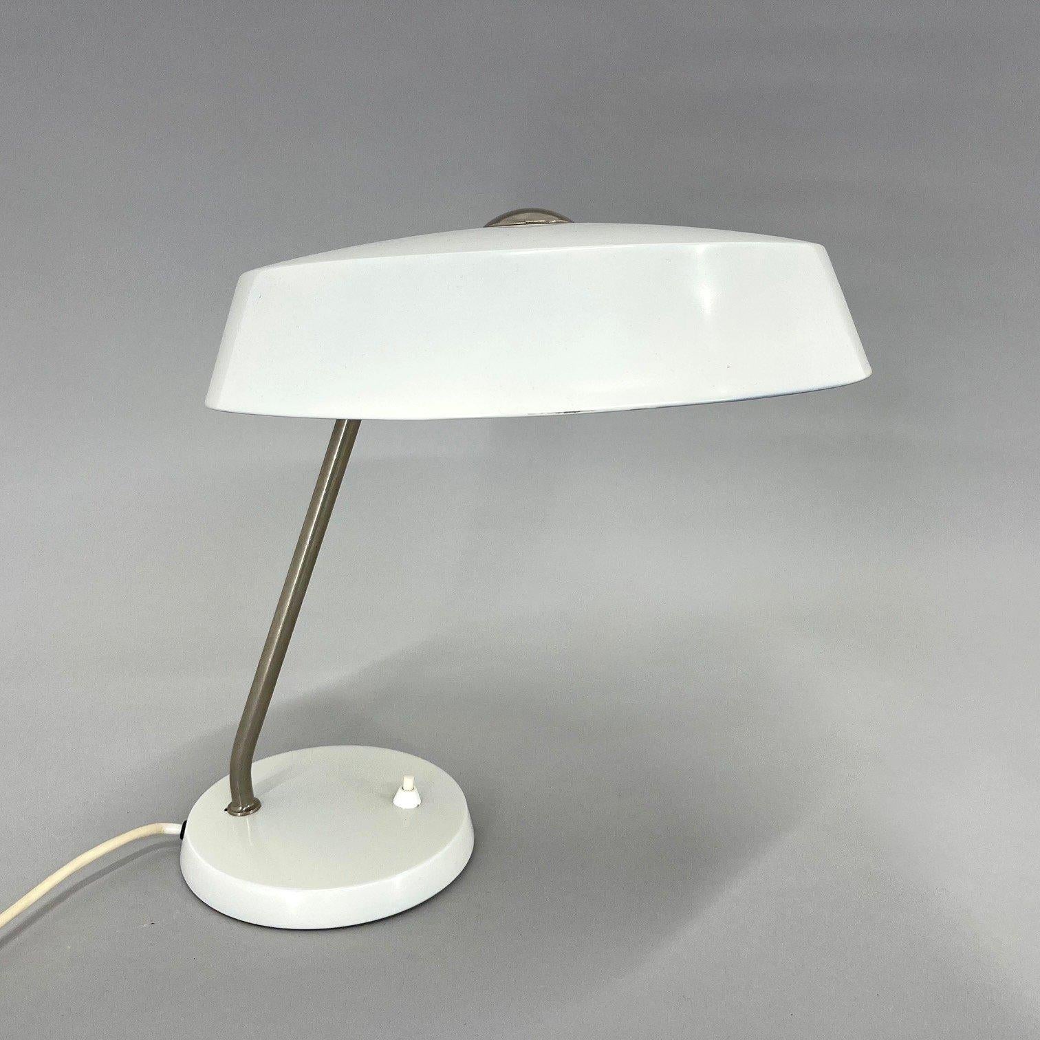 Vintage metal table lamp in the style of Luis Kalff. Bulb: 1 x E25-E27.