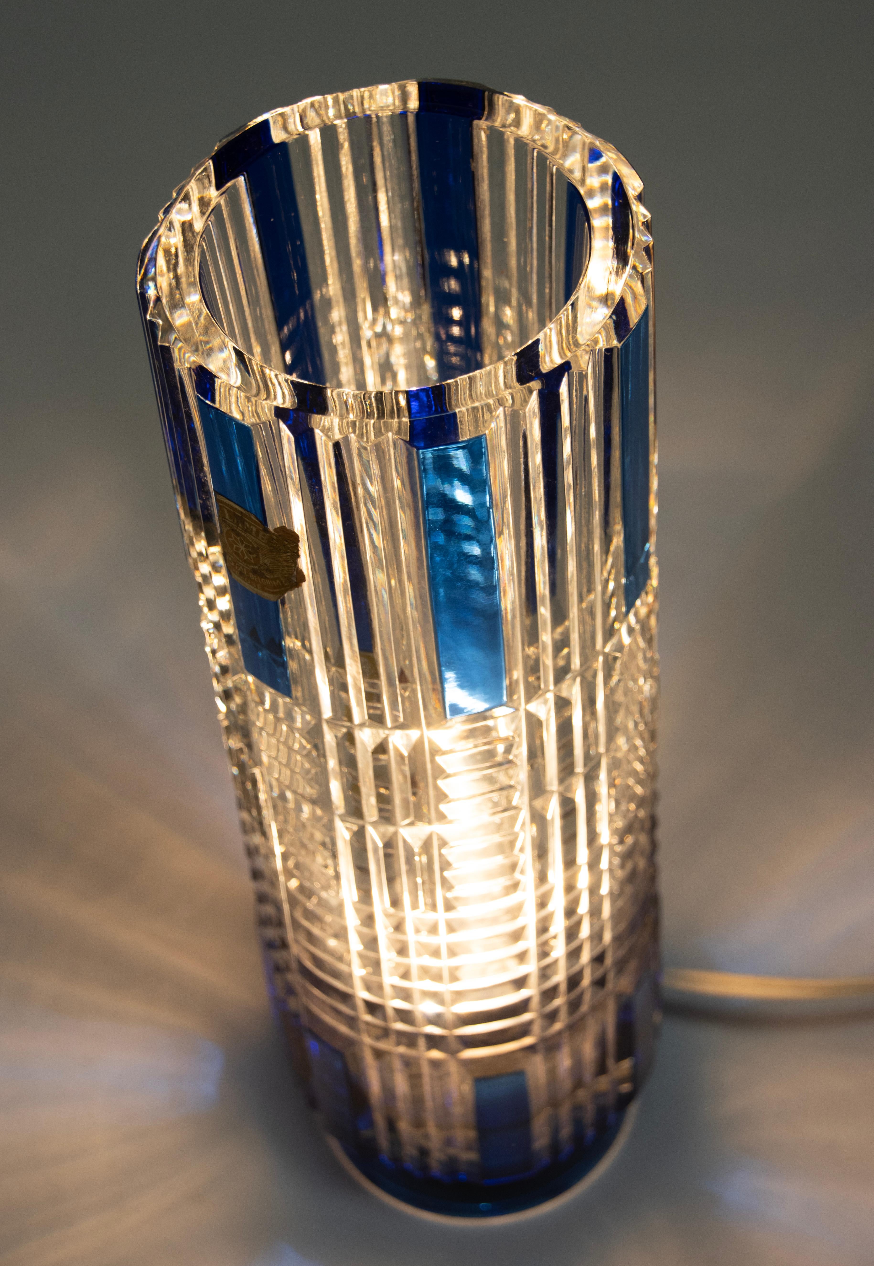 1970s Table Lamp - Val Saint Lambert - Cut Crystal - Blue Overlay en vente 5