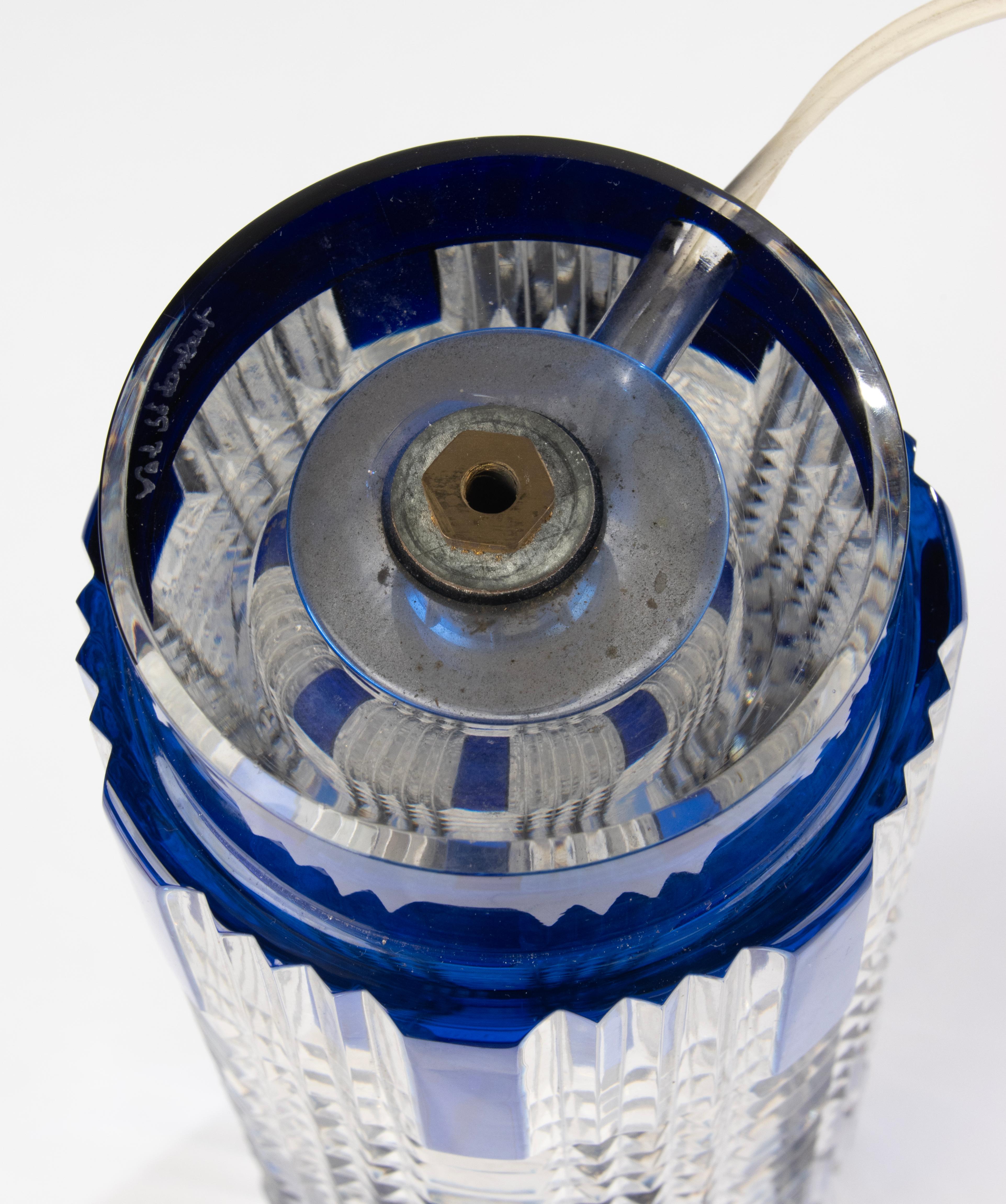 1970s Table Lamp - Val Saint Lambert - Cut Crystal - Blue Overlay en vente 7