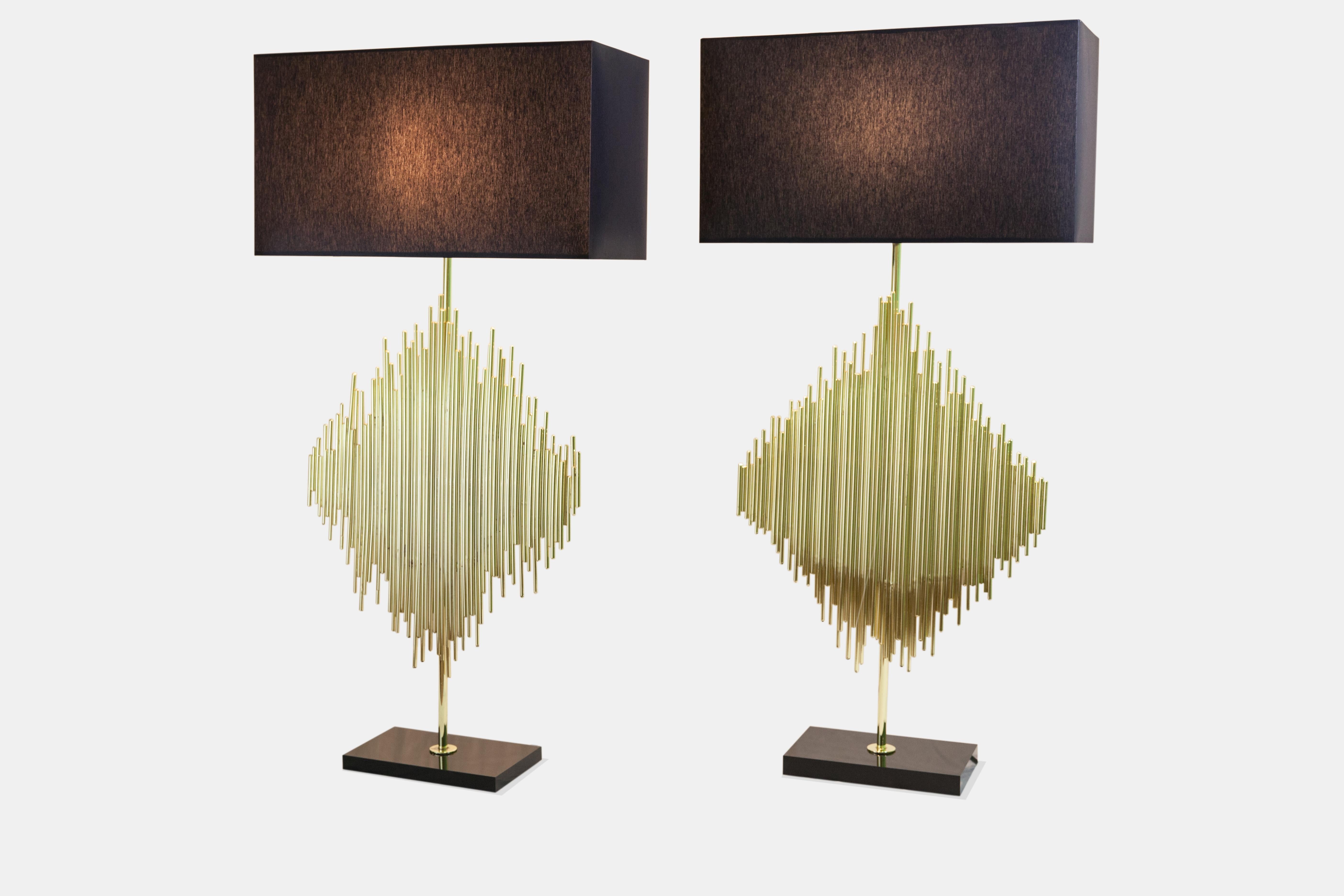 1970s Table Lamps by Luciano Frigerio for Banci Florence in Brass Sculptural finales del siglo XX en venta