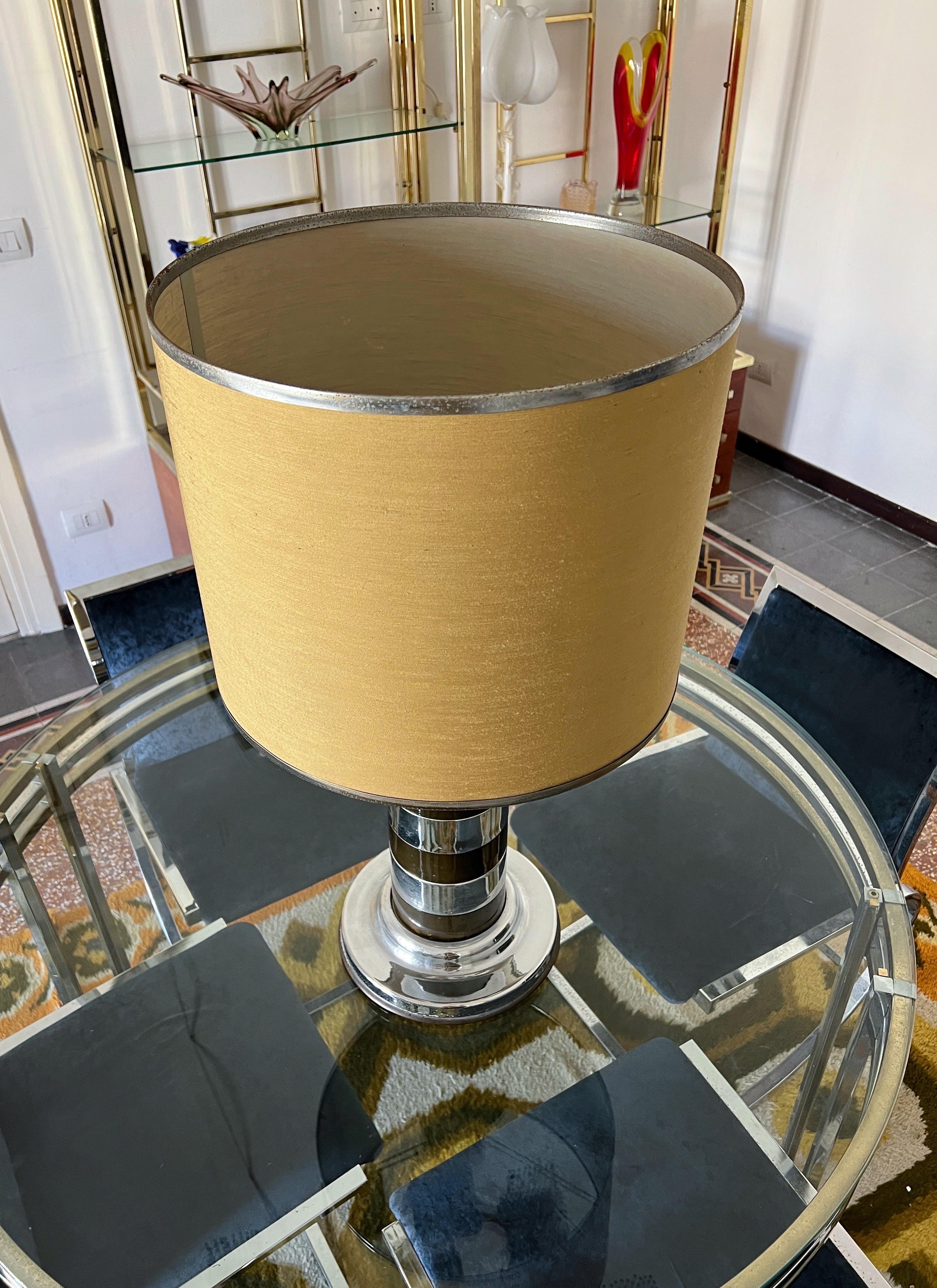 1970s table light designed by Tommaso Barbi In Good Condition For Sale In Palermo, PA