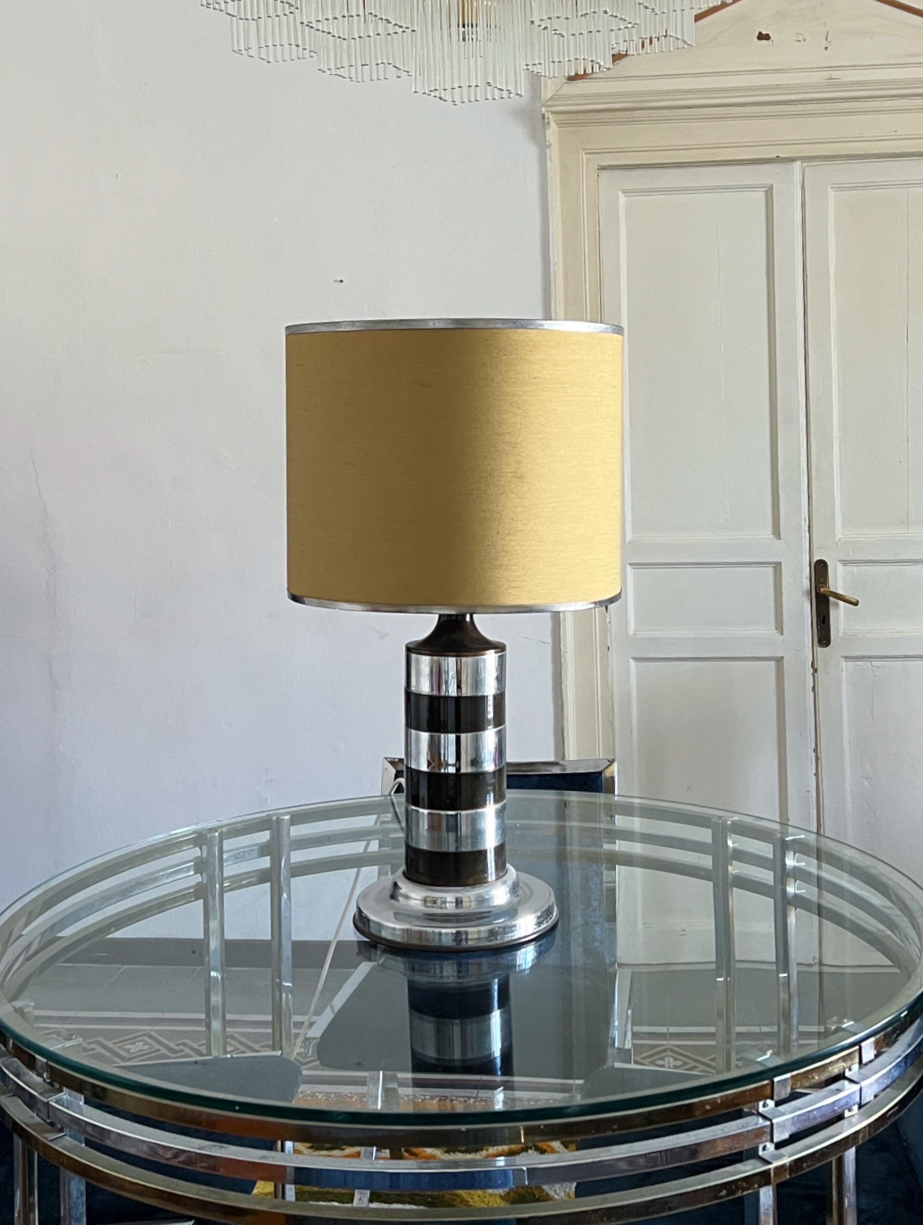 20th Century 1970s table light designed by Tommaso Barbi For Sale