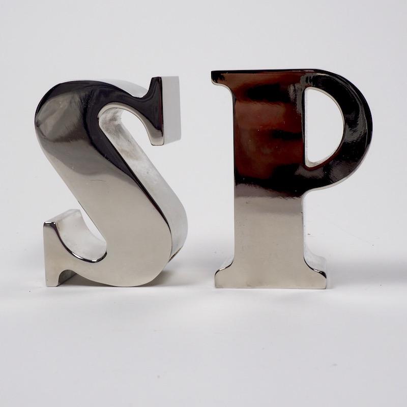 Tisch-Salz- und Pfefferstreuer aus Silber, 1970er Jahre (Moderne)