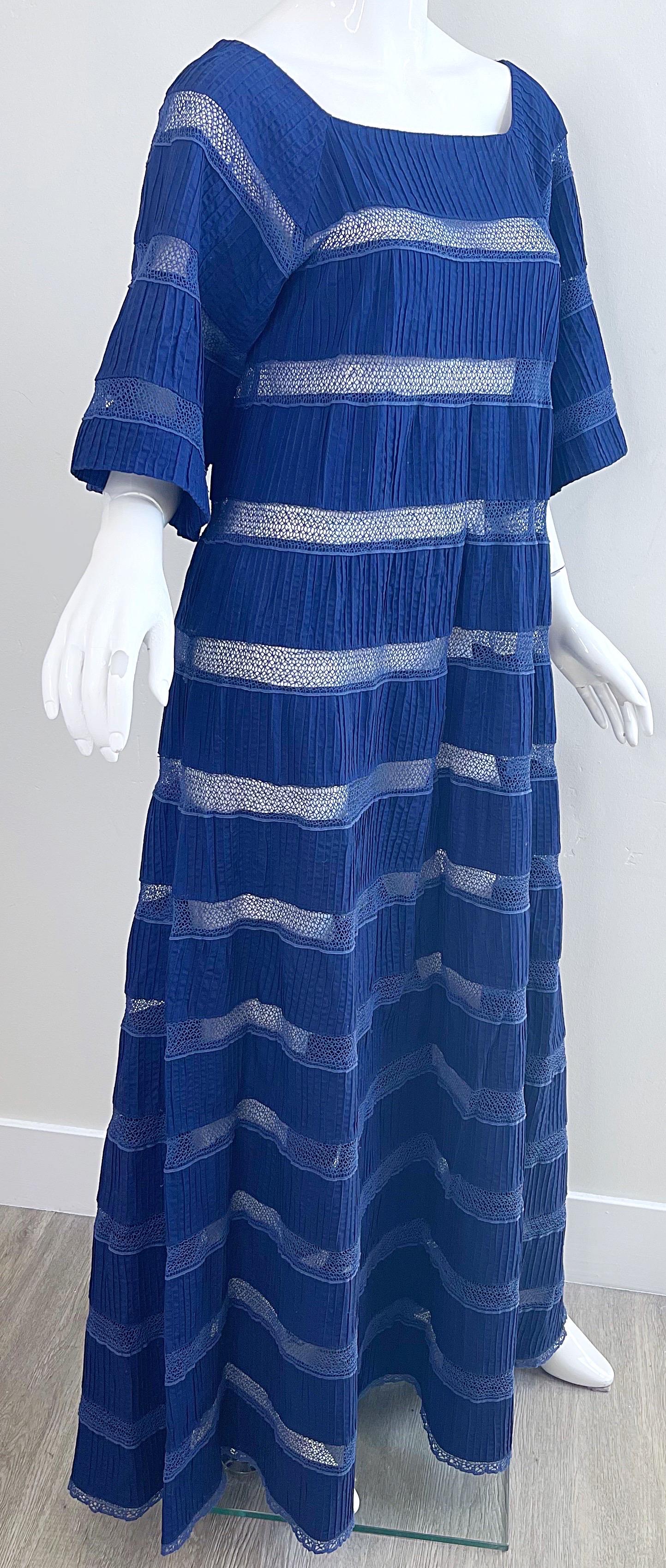 1970s Tachi Castillo for Pan American Phoenix Navy Blue Crochet 70s Maxi Dress For Sale 9