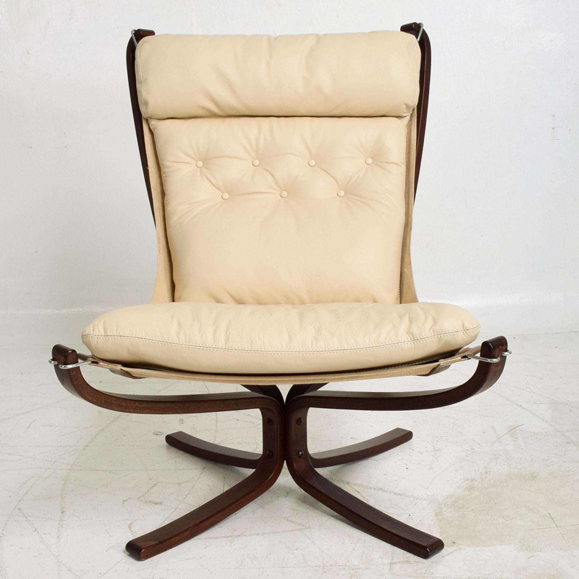 Norwegian 1970s Tall Falcon Chair Sigurd Ressell for Vatne Møbler Ivory Leather Norway