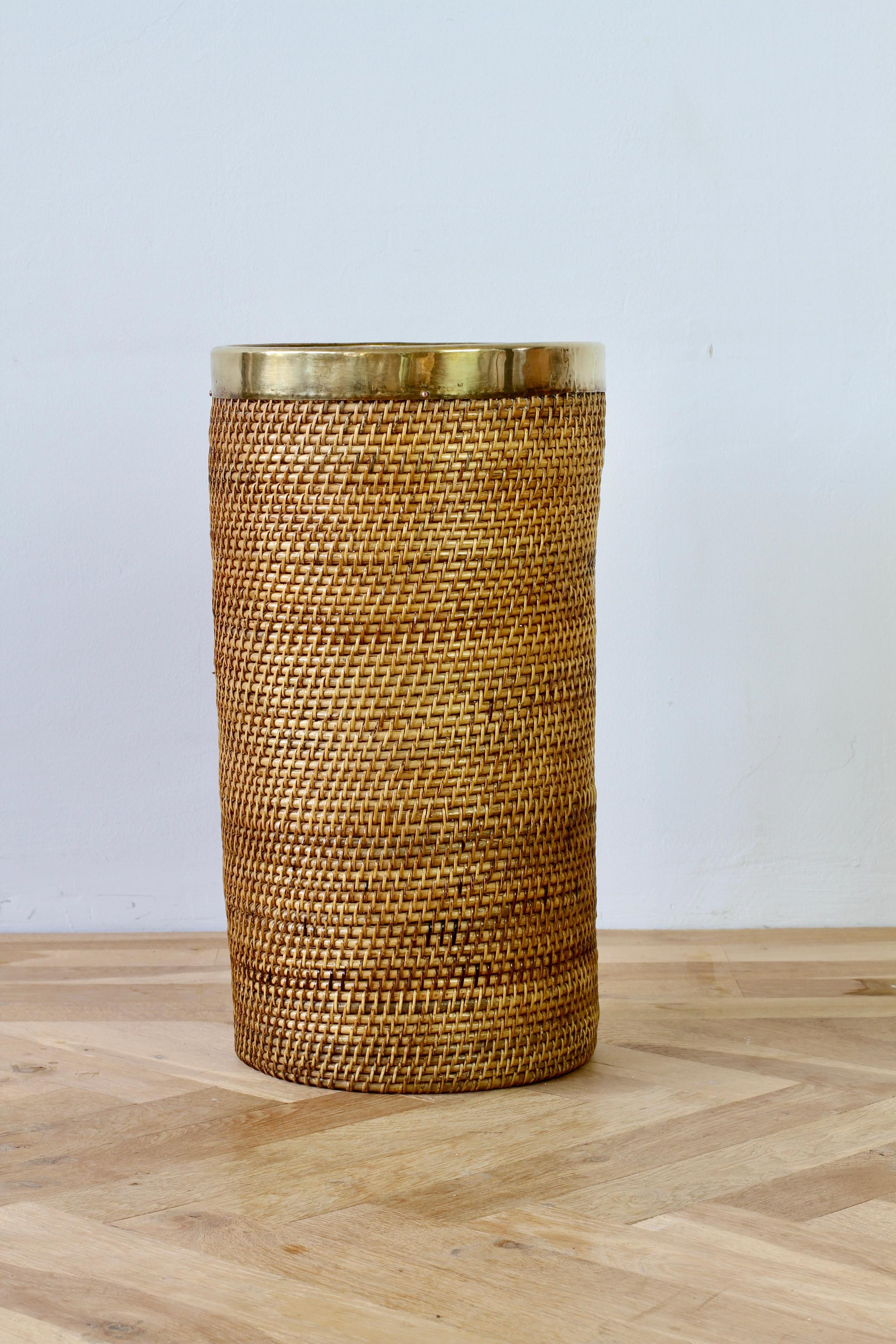 1970s Tall Vintage Mid-Century Italian Bamboo, Rattan and Brass Umbrella Stand In Good Condition In Landau an der Isar, Bayern