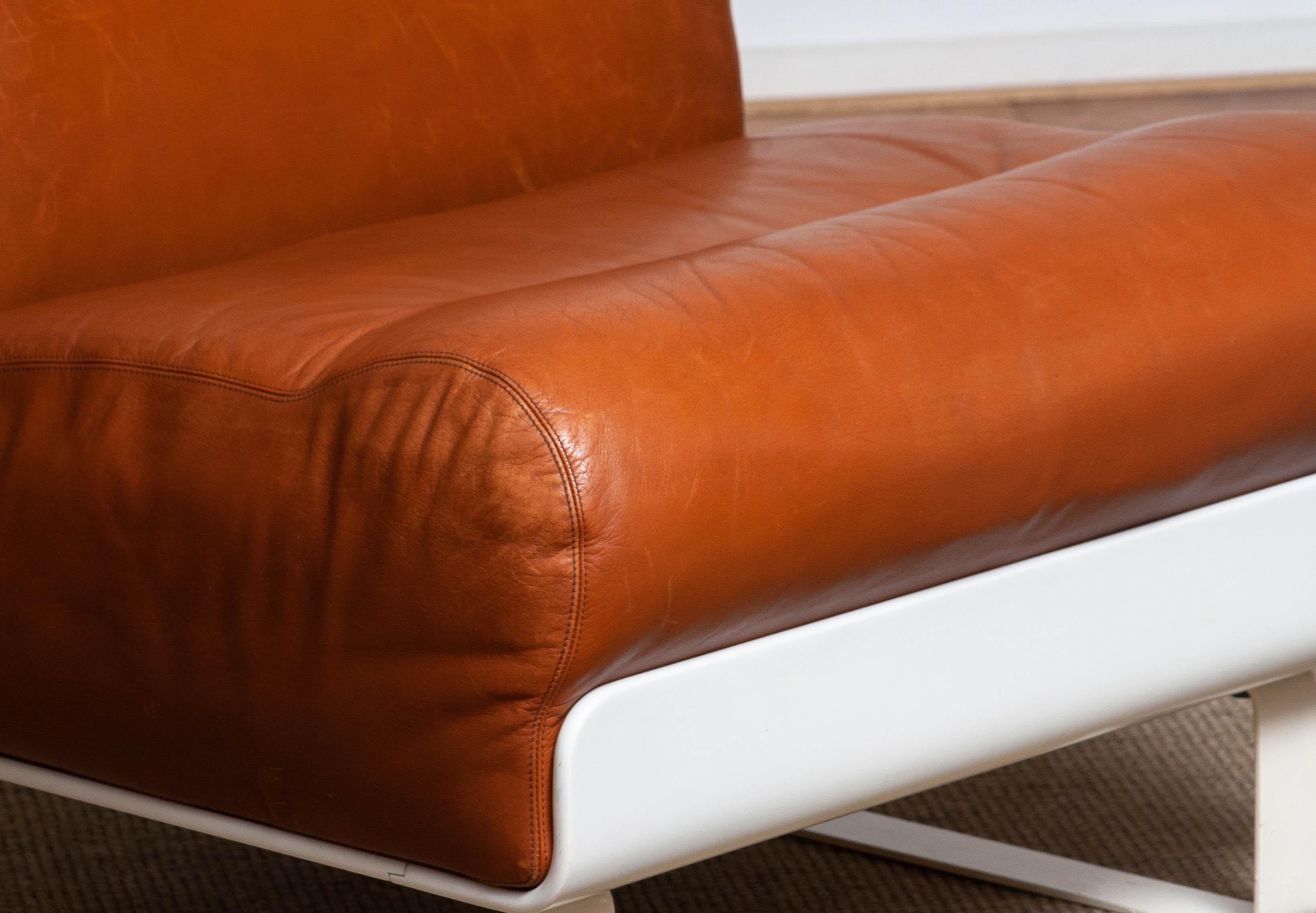 Tan Ledersessel „Orbis“ Clubsessel mit weißer Muschel von COR Deutschland 1970er Jahre im Angebot 7