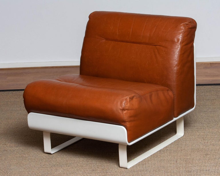 1970's Tan / Cognac Leather Lounge / Club Chair with White Shell 'Orbis' by COR For Sale 2