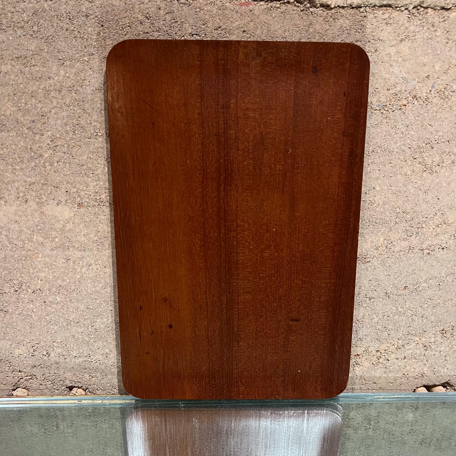 Bent Plywood Serving Barware Teak Tray
Rectangular Service Tray Platter
12.25 w x 18 x .5
Preowned vintage unrestored condition, please see images provided.