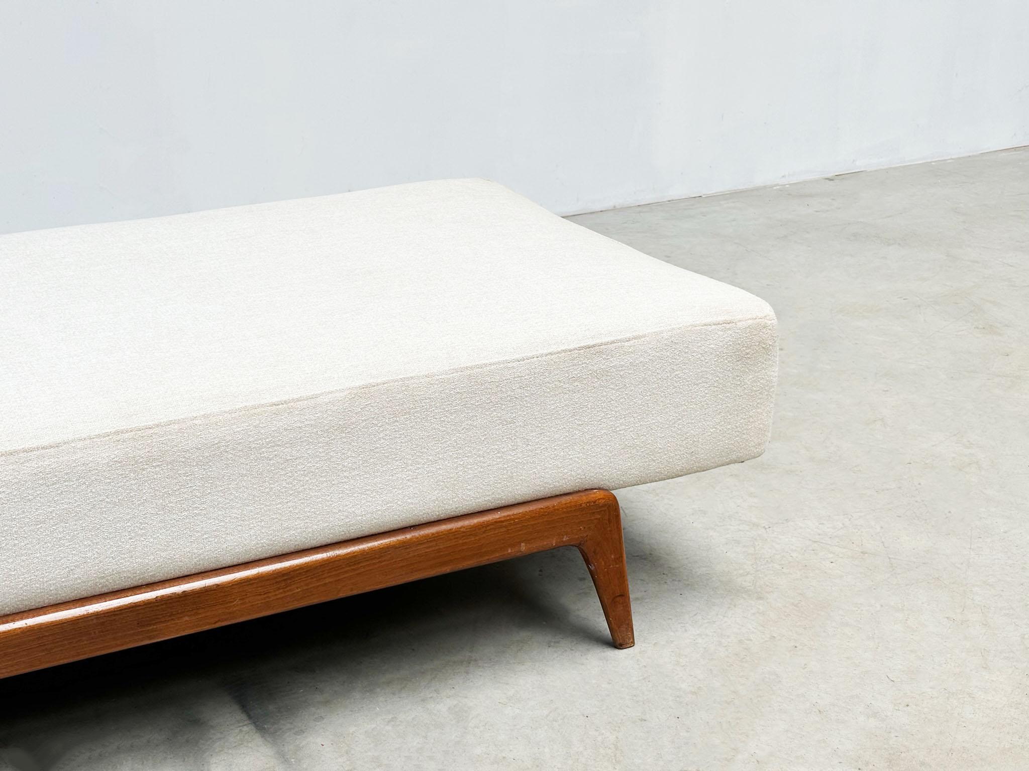 1970's teak Danish daybed 2