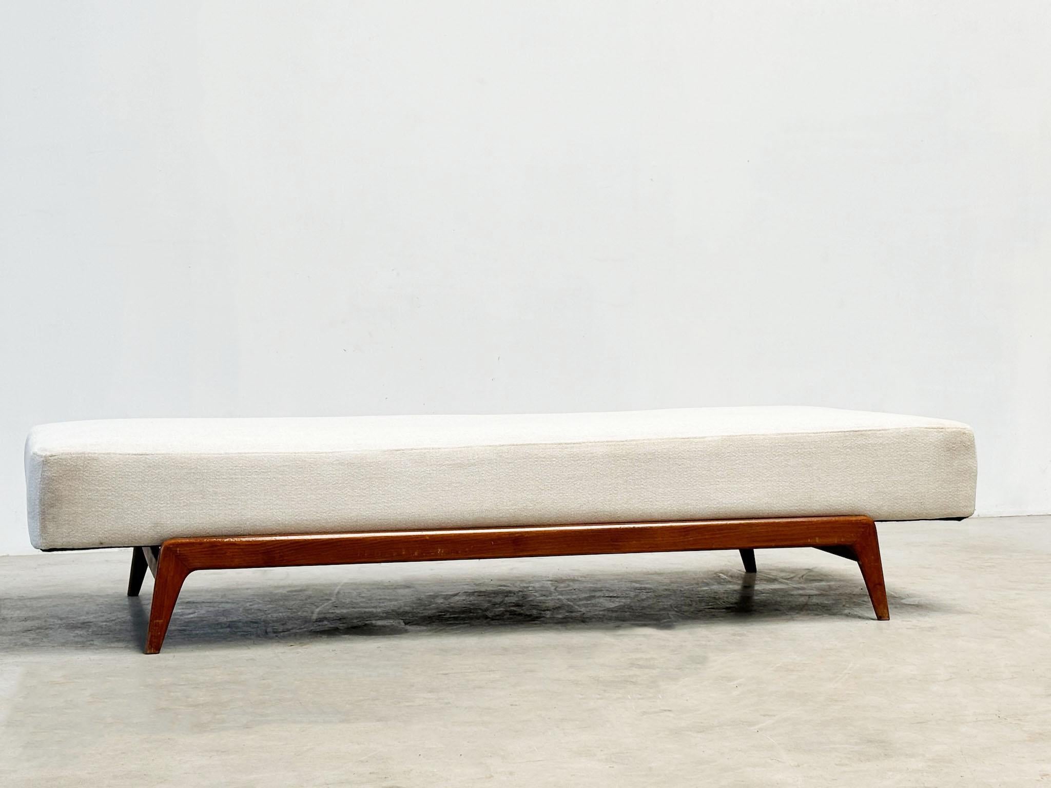 1970's teak Danish daybed 4
