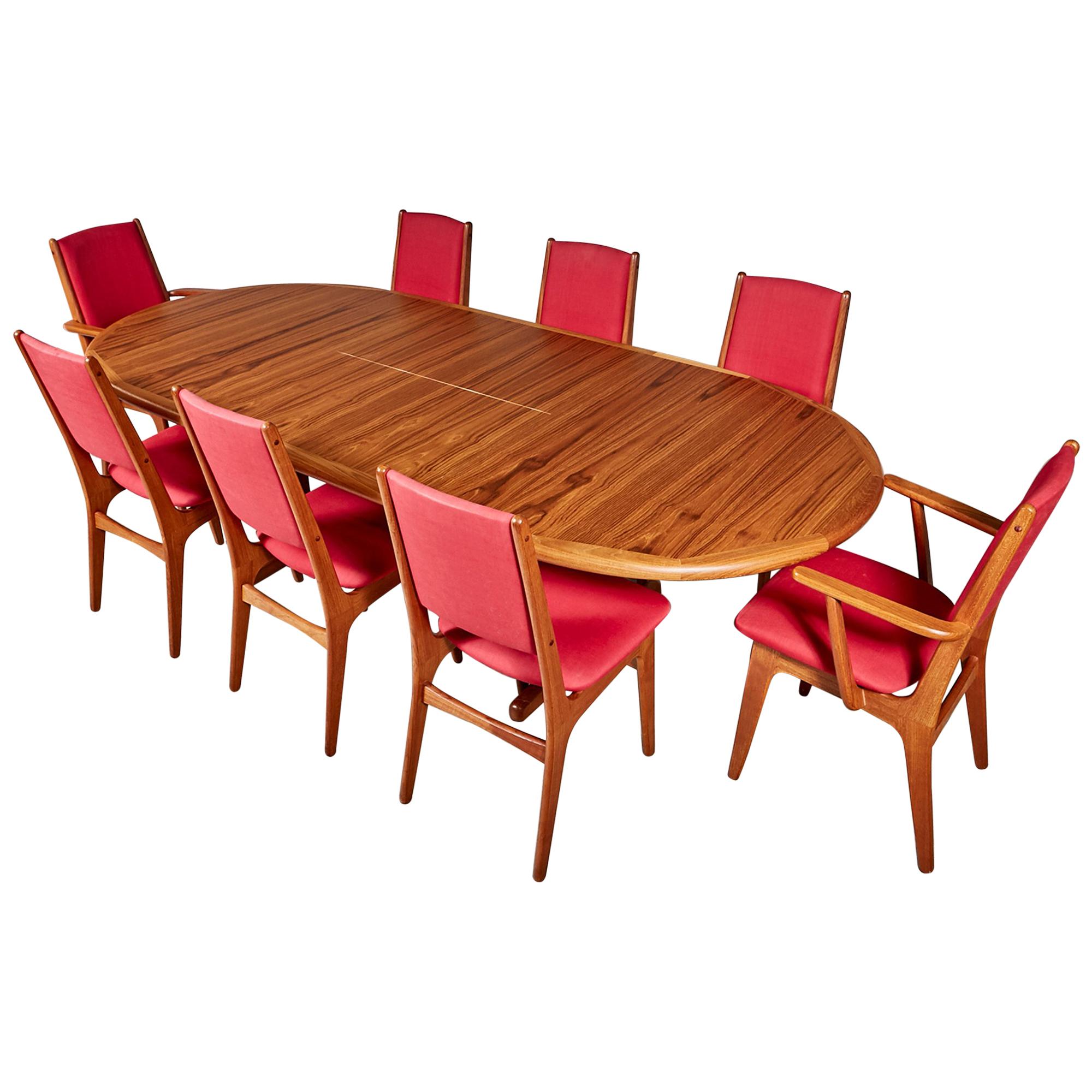 1970s Teak Dining Table and Chairs im Angebot