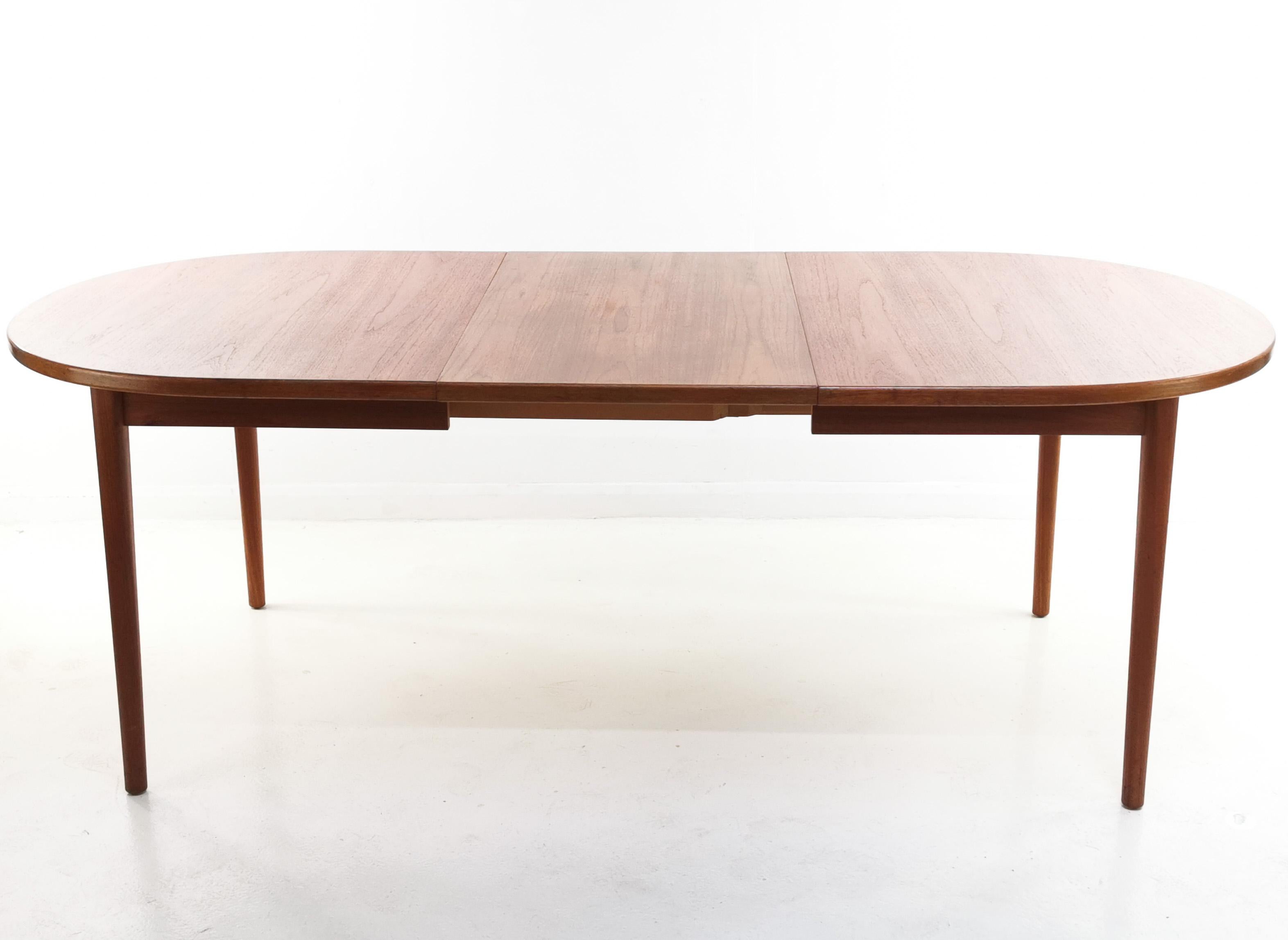 1970s Teak Extending Dining Table by Nils Jonsson for Troeds Midcentury In Good Condition In STOKE ON TRENT, GB
