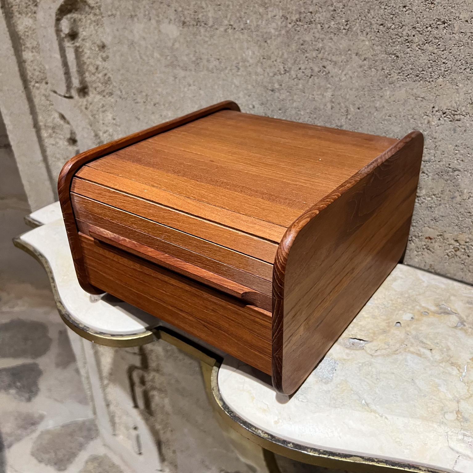 kalmar designs cassette holder
