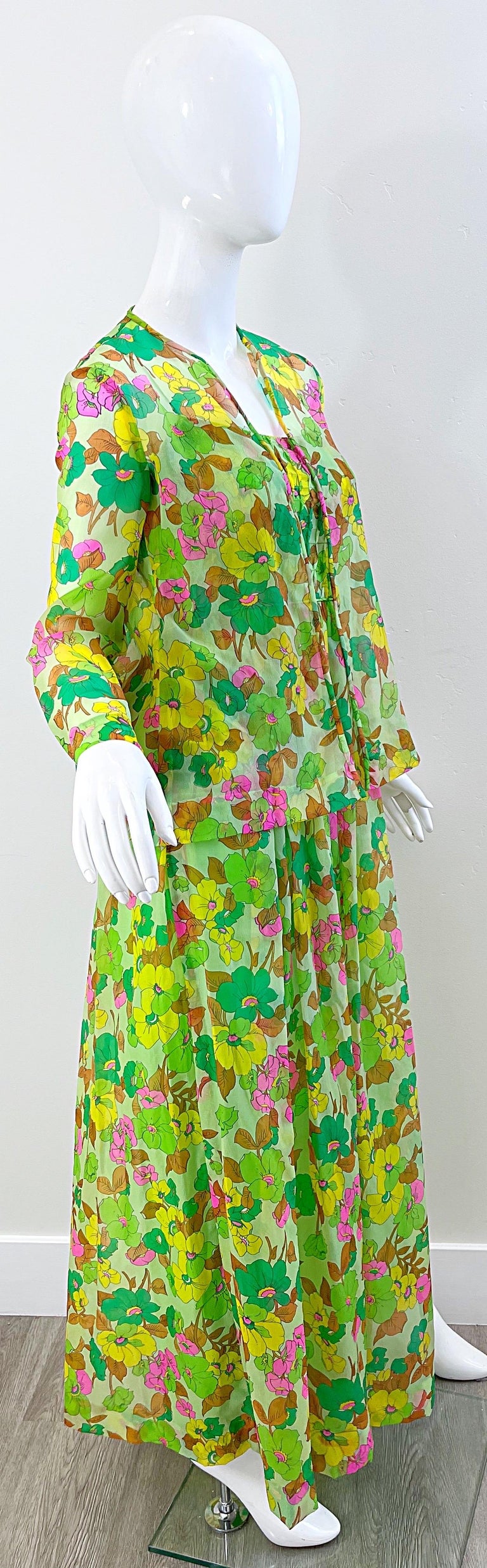 1970s Teal Traina Neon Green Silk Chiffon Vintage Maxi Dress and Shirt Jacket  For Sale 6